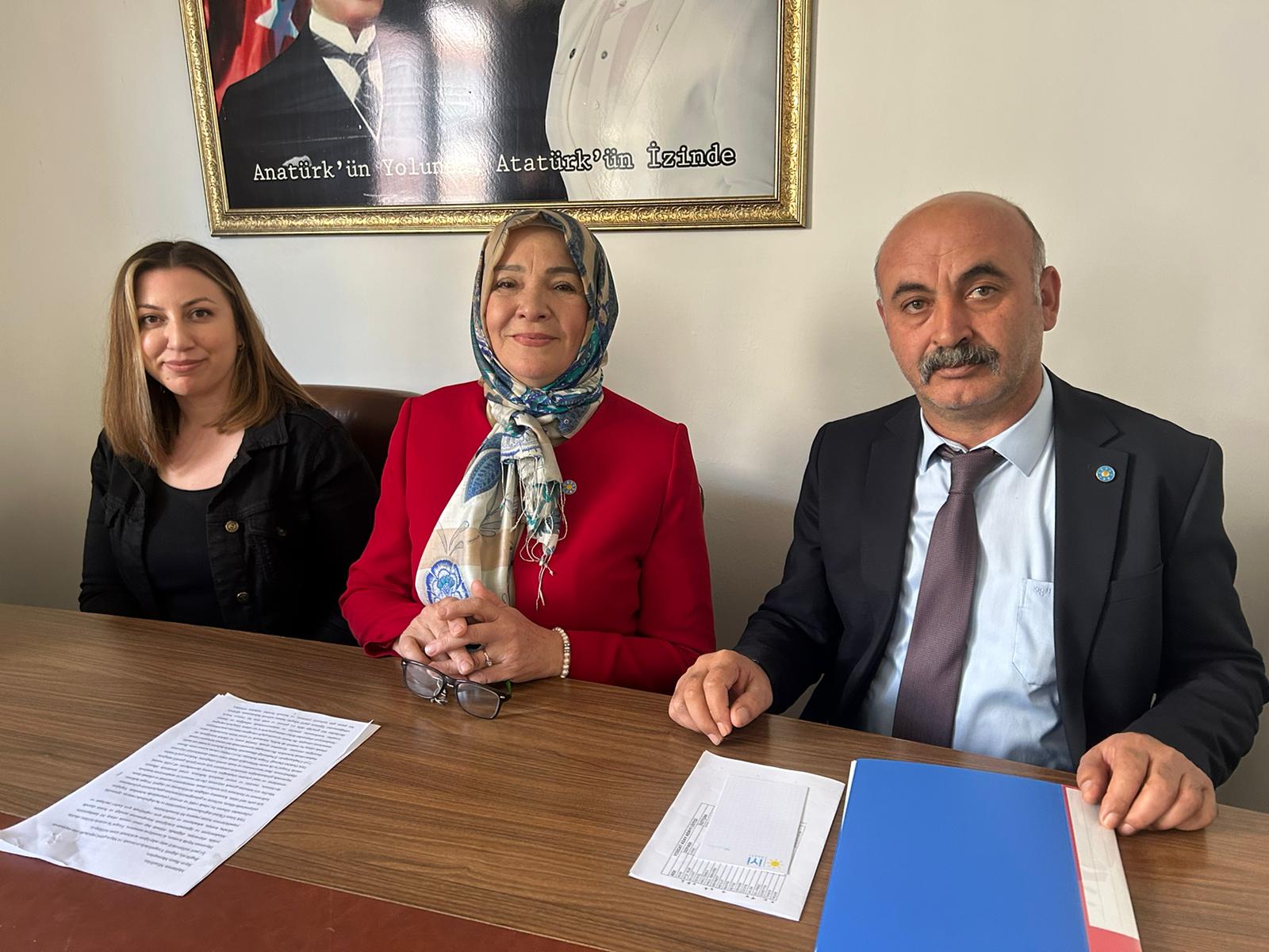 Bozok Üniversitesinde Öğretim Üyeliği Görevinden istifa eden 43 yıllık Akademisyen