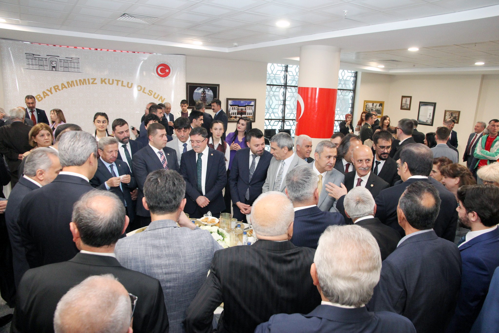 Yozgat Valiliği ev sahipliğinde düzenlenen Ramazan Bayramı bayramlaşma töreni, Cumhur