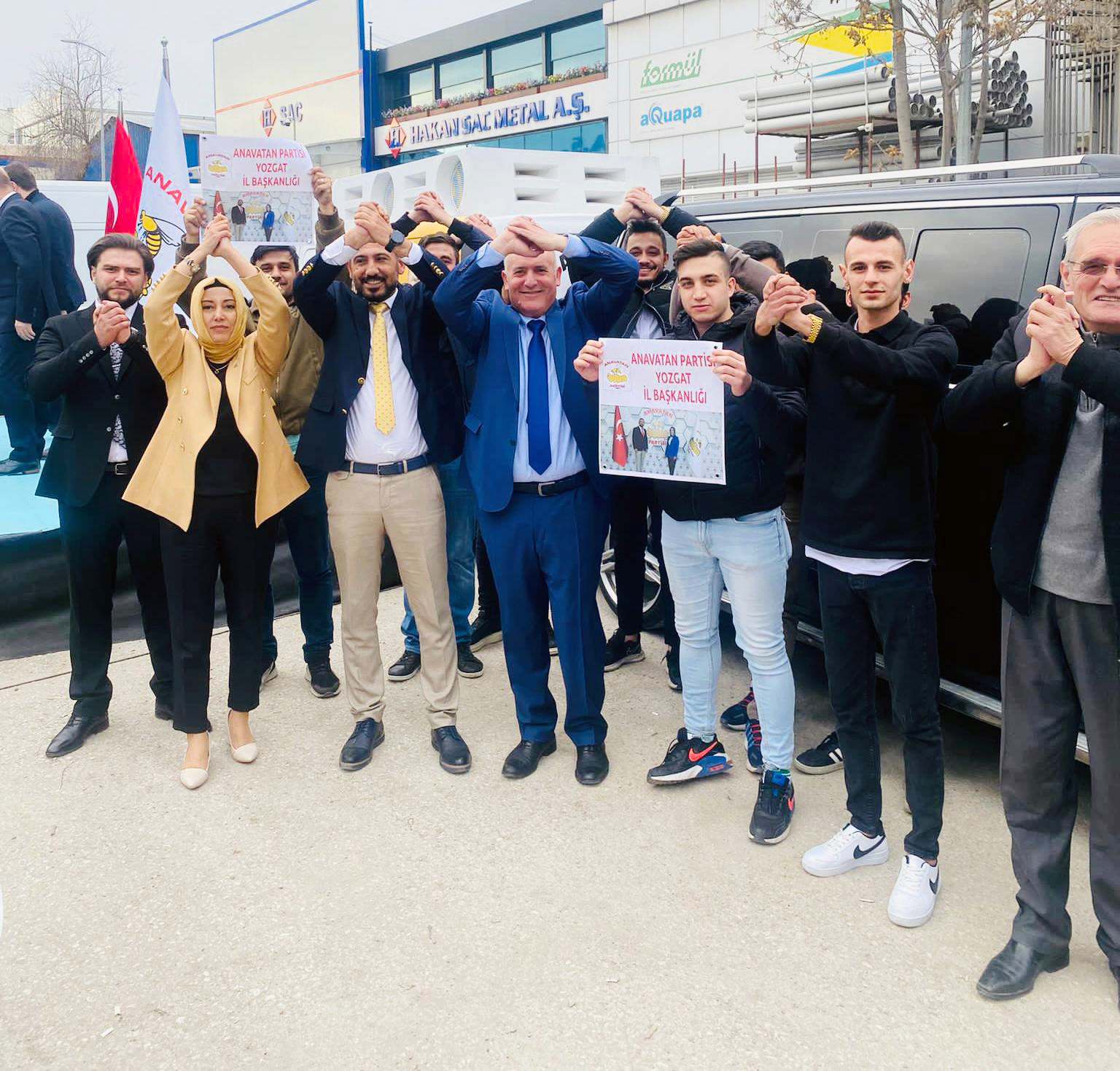 Yozgat’taki teşkilat çalışmalarını hızlandıran Anavatan Partisi, genç iş adamlarından İl