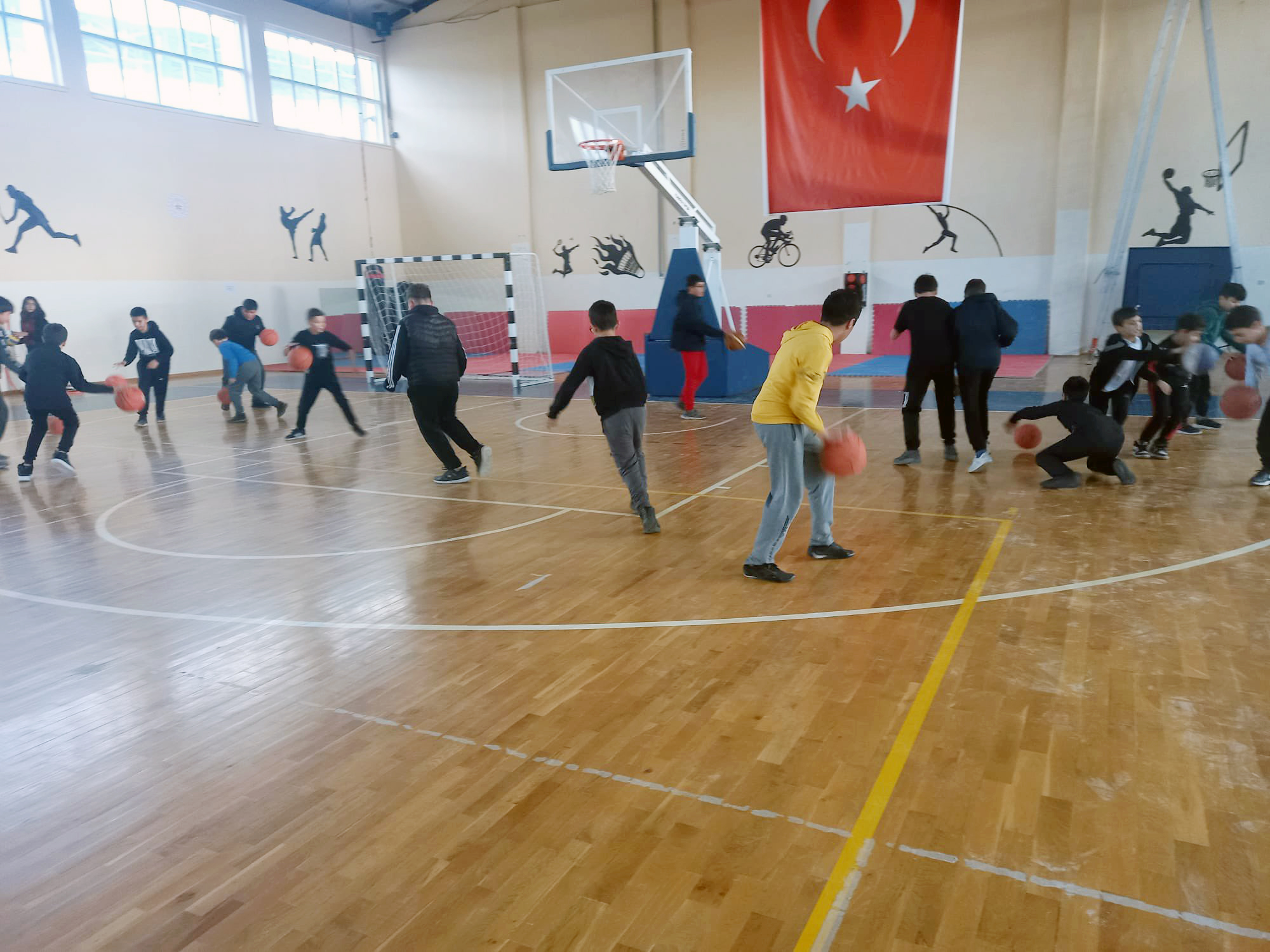 Akdağmadeni Gençlik ve Spor İlçe müdürlüğü tarafından GSB Spor Okulları