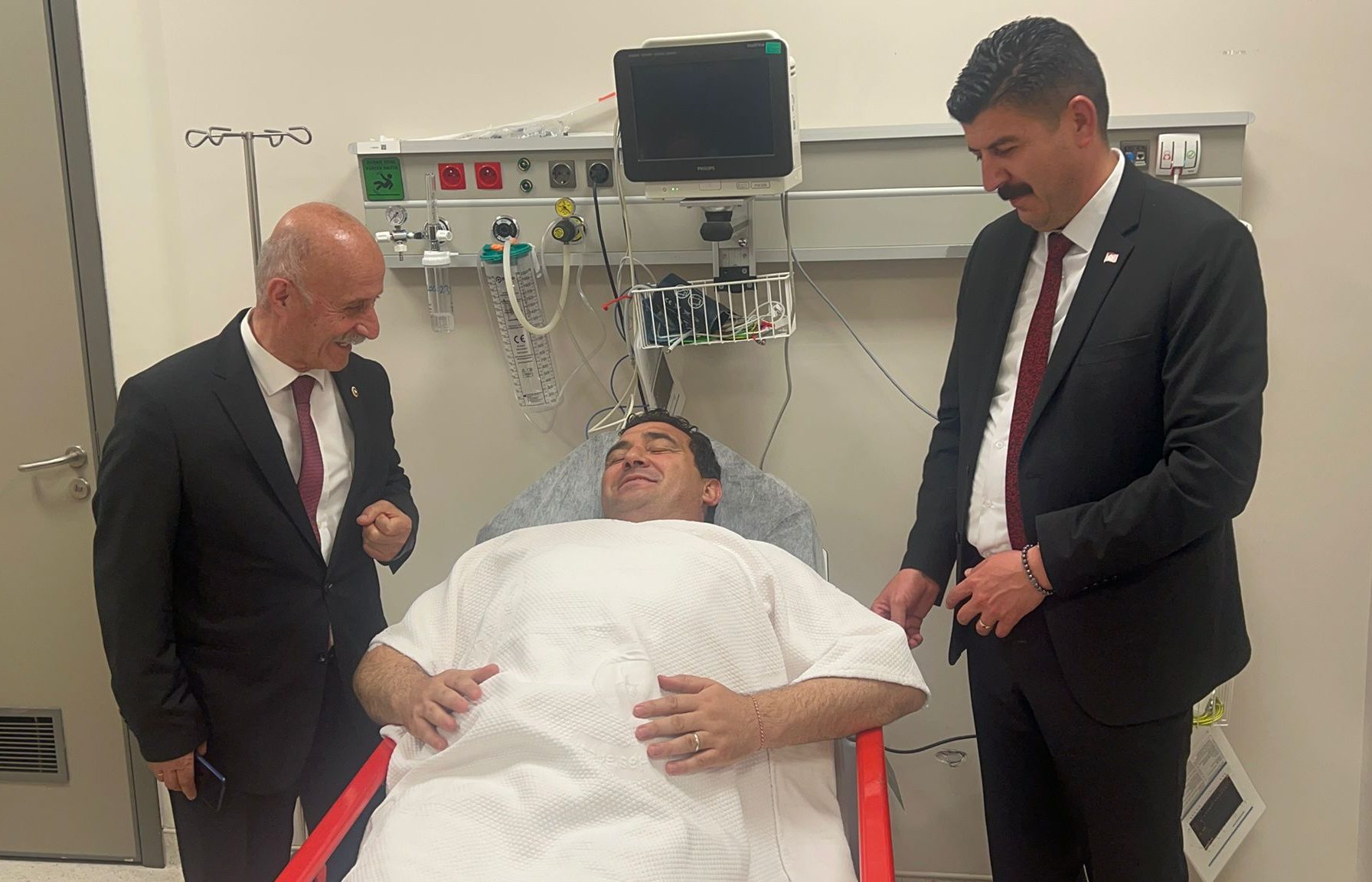 CHP Sivas Milletvekili Ulaş Karasu Ankara’dan Sivas’a giderken Akdağmadeni ilçesi