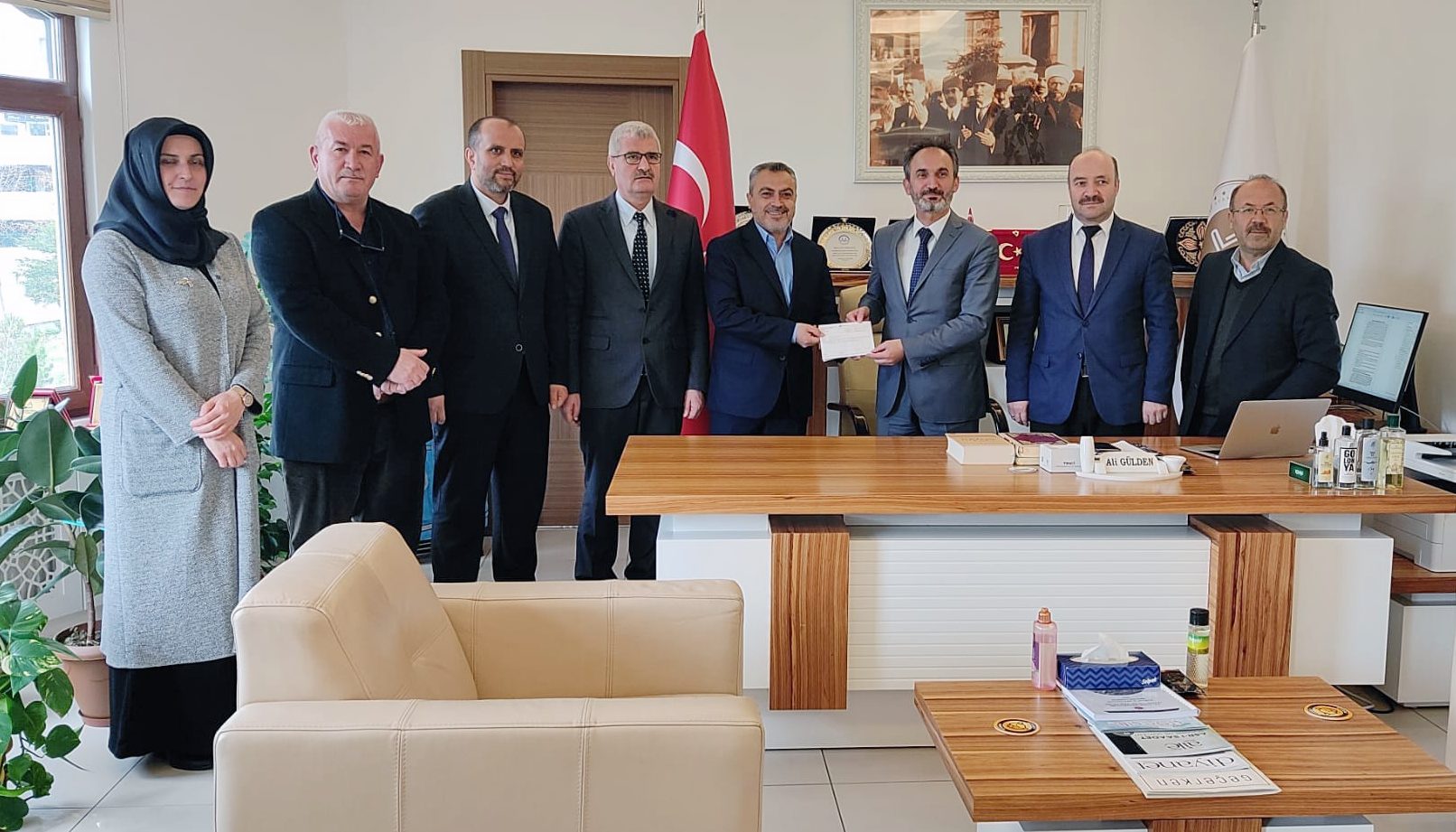 Yozgat İl ve İlçe Müftülüğü din görevlileri, depremden etkilenen vatandaşlar