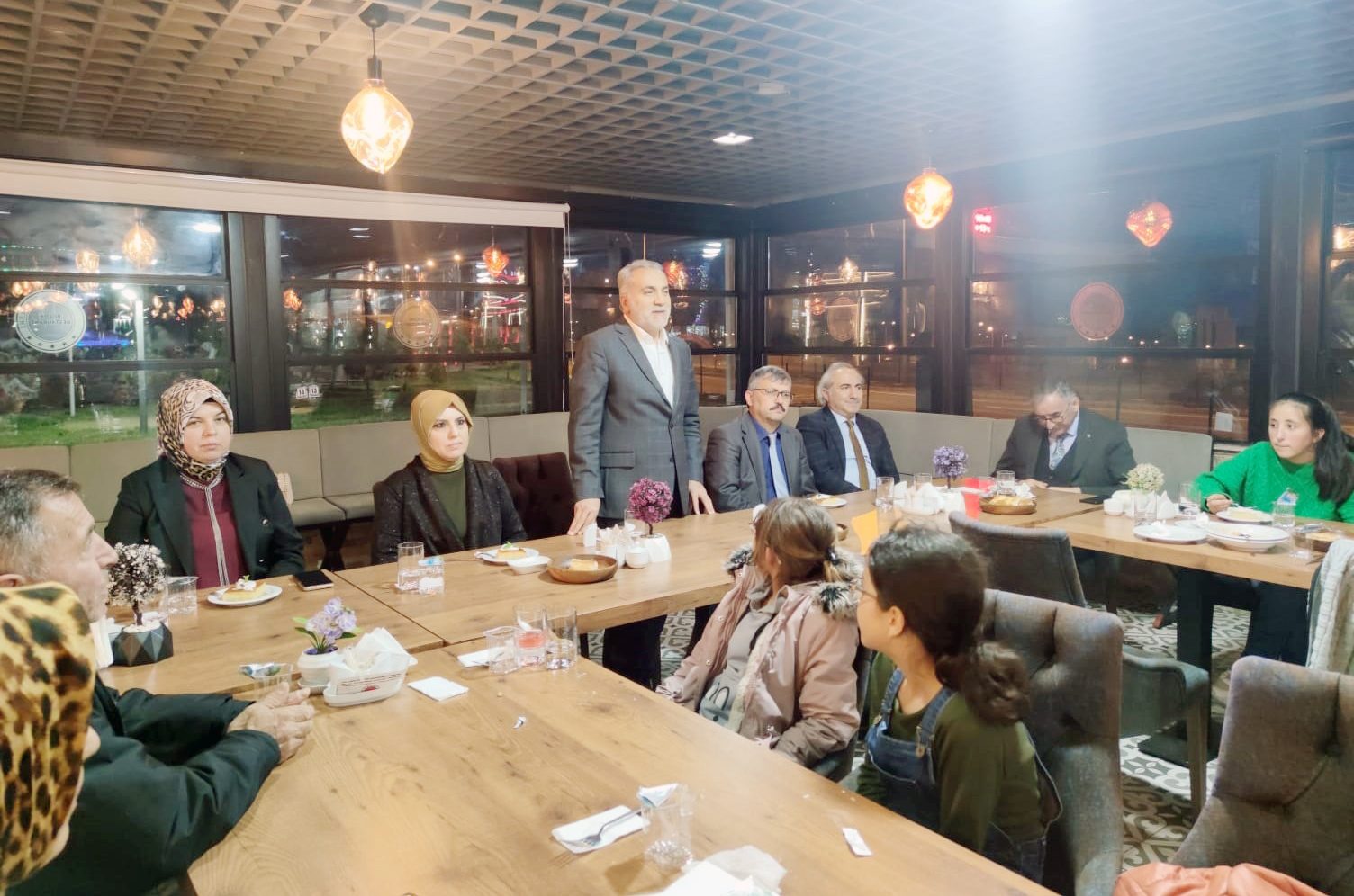 Asrın felaketi olarak yaşanan büyük deprem sonrası Bozok Üniversitesinde yaraları