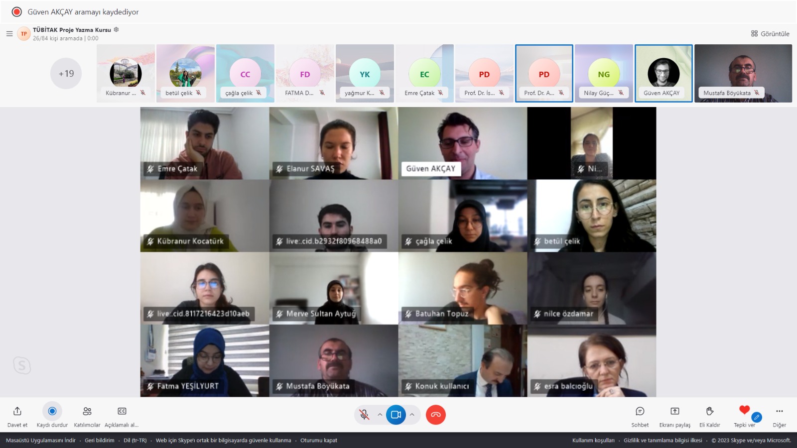 Farklı üniversitelerden sağlık bilimleri alanında öğrenimlerine devam eden lisans öğrencileri