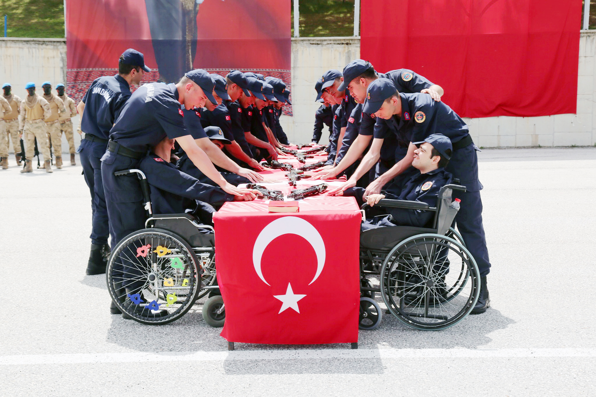 Engelliler haftası etkinlikleri kapsamında Yozgat İl Jandarma Komunlığında düzenlenen yemin