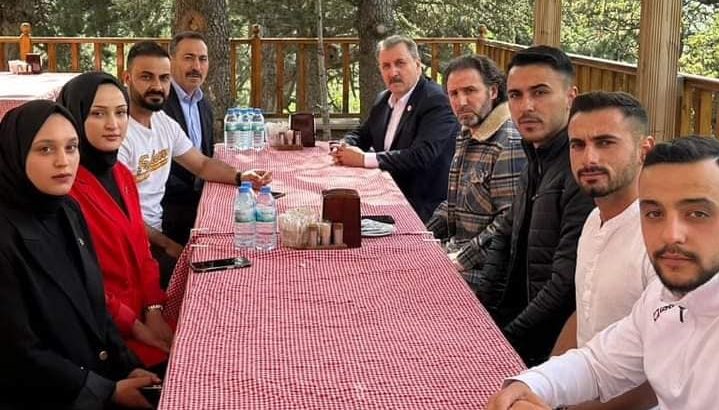 Büyük Birlik Partisi (BBP) Genel Başkanı Mustafa Destici, Sivas programı