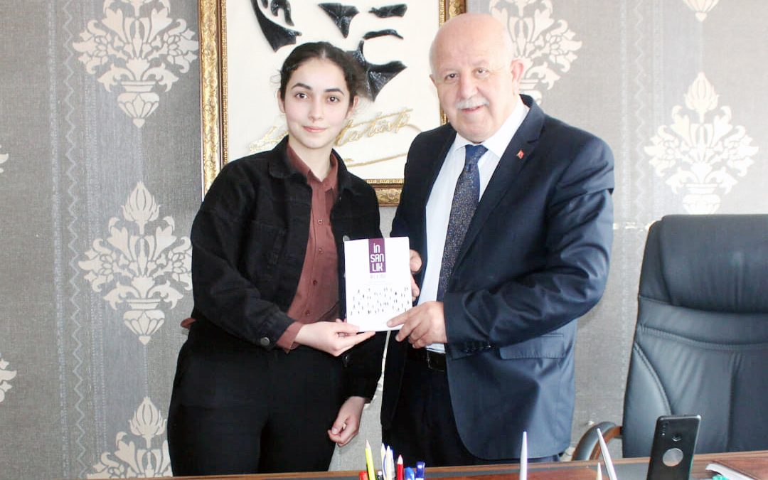 Akdağmadeni Kazım Karabekir Fen Lisesi 12’inci sınıf öğrencisi Damla Eroğlu,