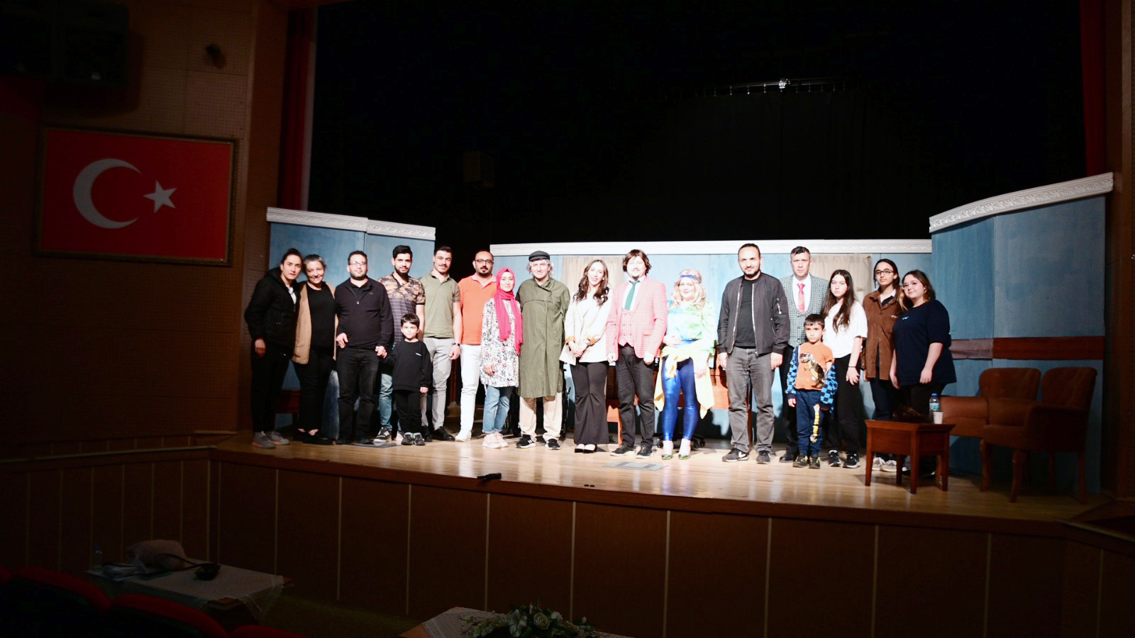 Yozgat’ın tek özel tiyatrosu olan Tiyatro Sürmeli, yeni sezonun ilk