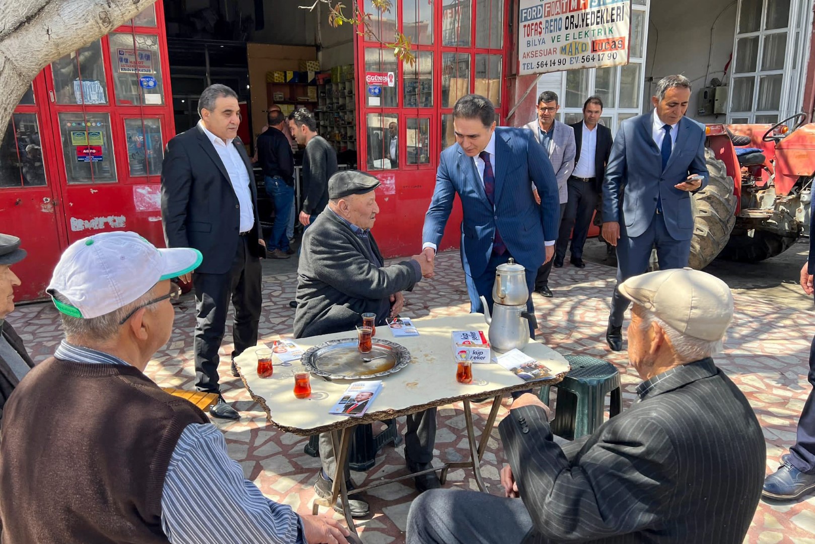 AK Parti Yozgat Milletvekili Adayı Avukat İskender Minar, seçim çalışmaları