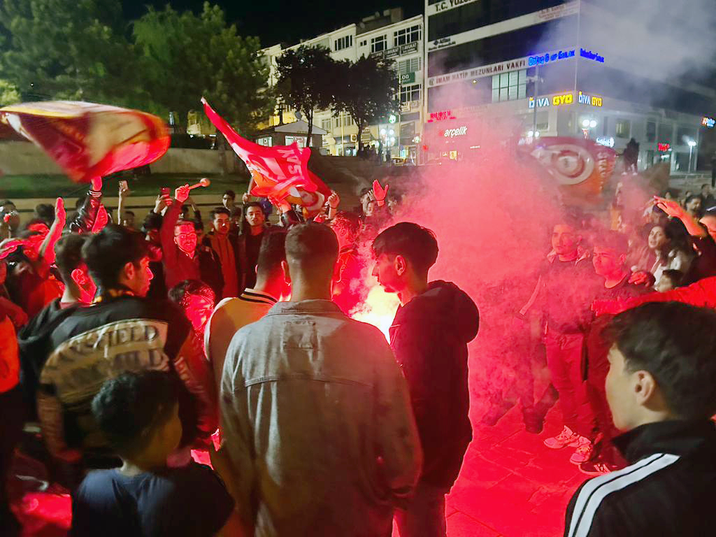 Şampiyon Galatasaray  için kutlamalar yapıldı