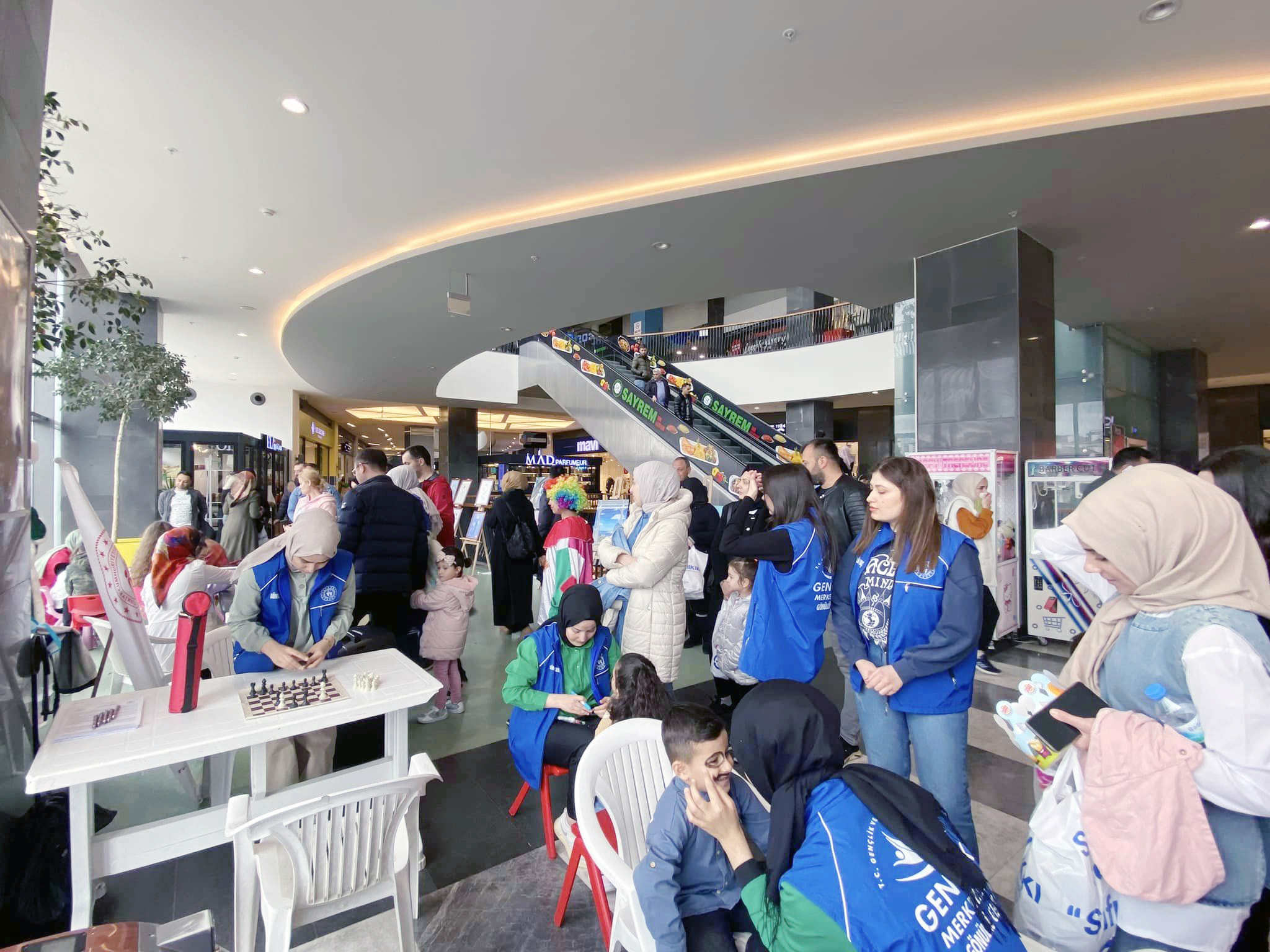 Gençlik ve Spor Bakanlığı tarafından sosyal medya ve teknoloji bağımlılığına