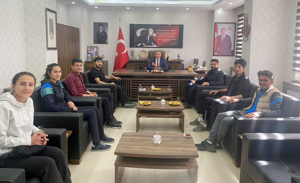 Kadışehri İlçe Milli Eğitim Müdürü Nuri Aksoy, ilçede görev yapan