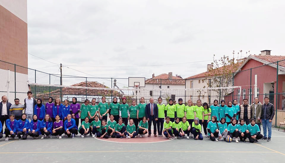 Kadışehri İlçe Milli Eğitim Müdürü Nuri Aksoy, ilçede gerçekleştirilen turnuvalara