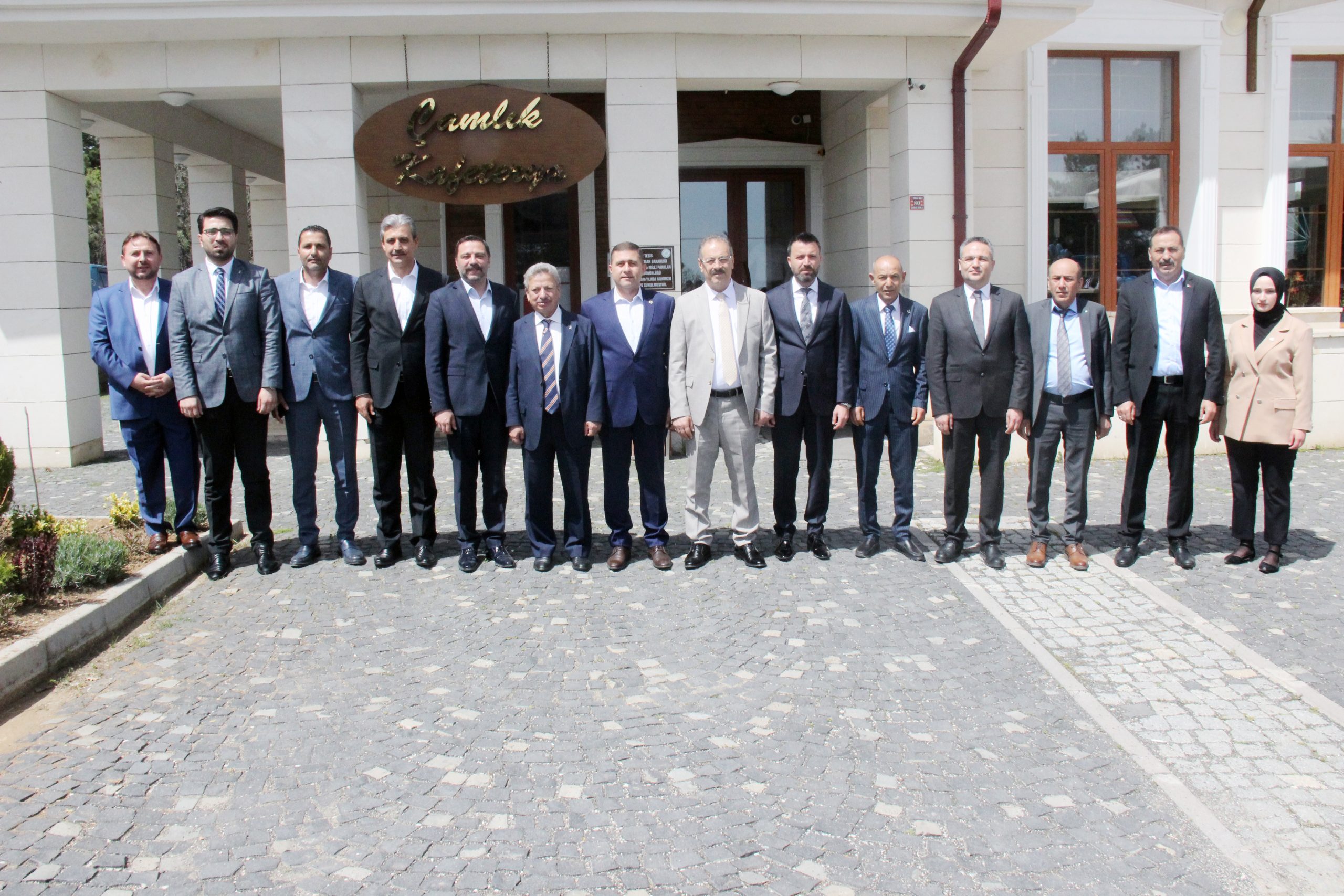 AK Parti Yozgat Milletvekili ve TESKOMB Genel Başkanı Abdulkadir Akgül,