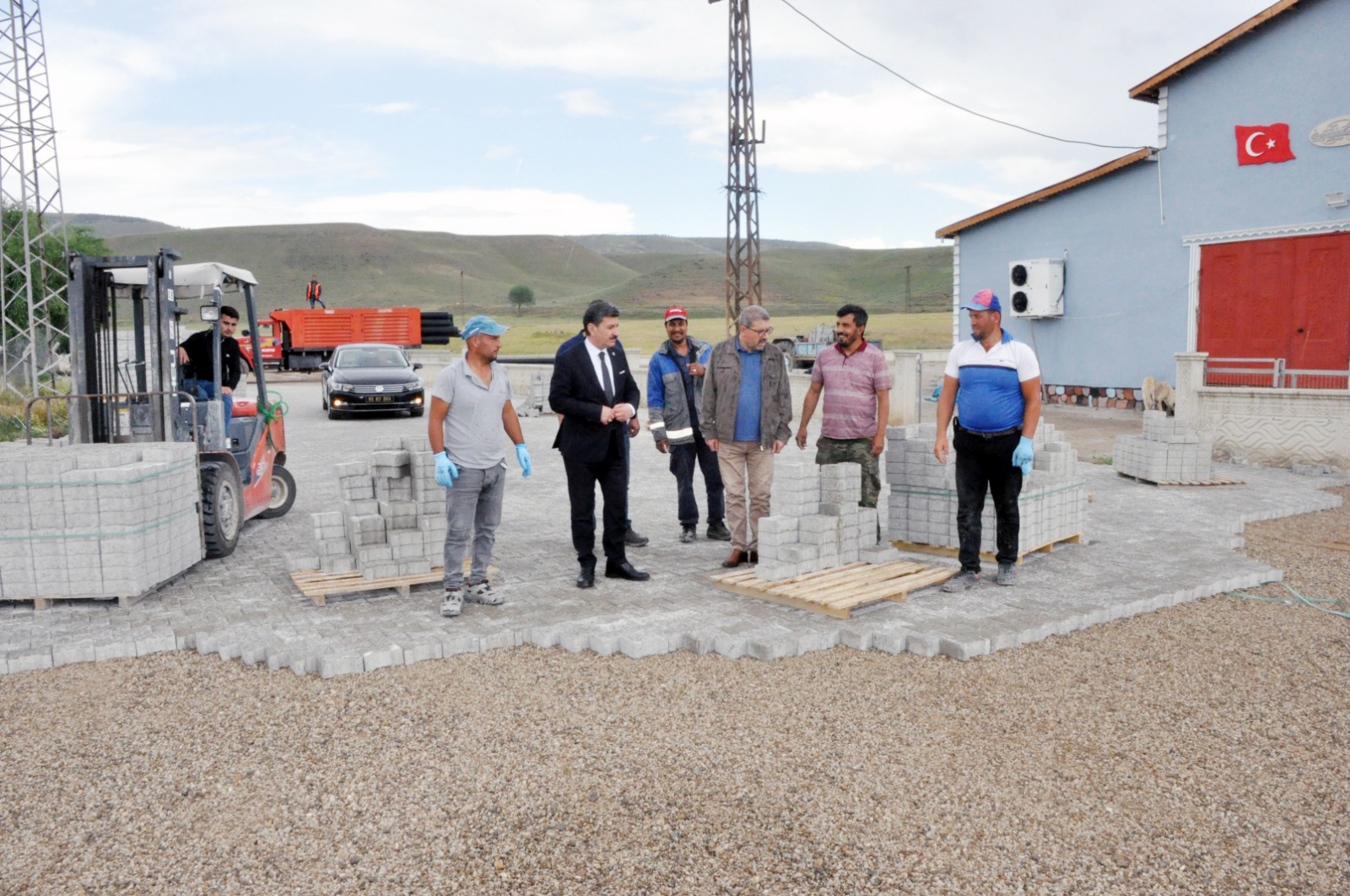 Yerköy Belediye Başkanı Ferhat Yılmaz, Mezbahane yol yapım çalışmalarını yerinde