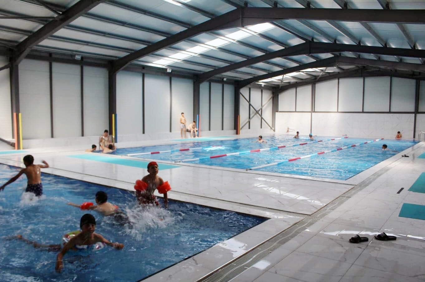 Boğazlıyan ilçesinde bulunan yarı olimpik yüzme havuzu ile Cavlak Termal