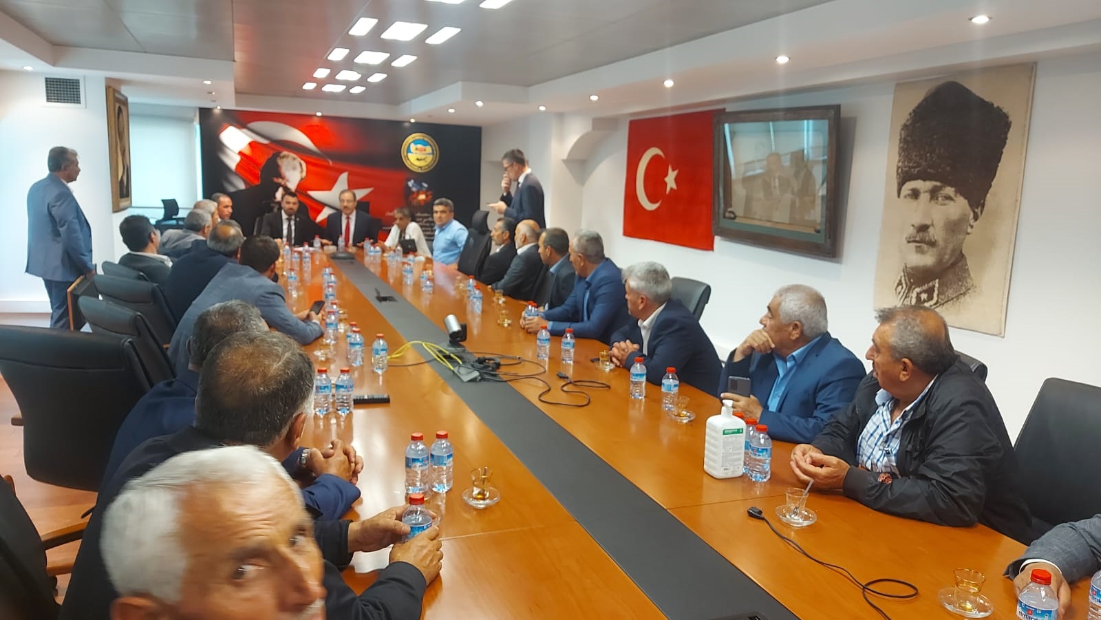 Yerköy’ün tanınan ve sevilen esnaflarından Süleyman Yalçınkaya, öncülüğünde yaklaşık 30