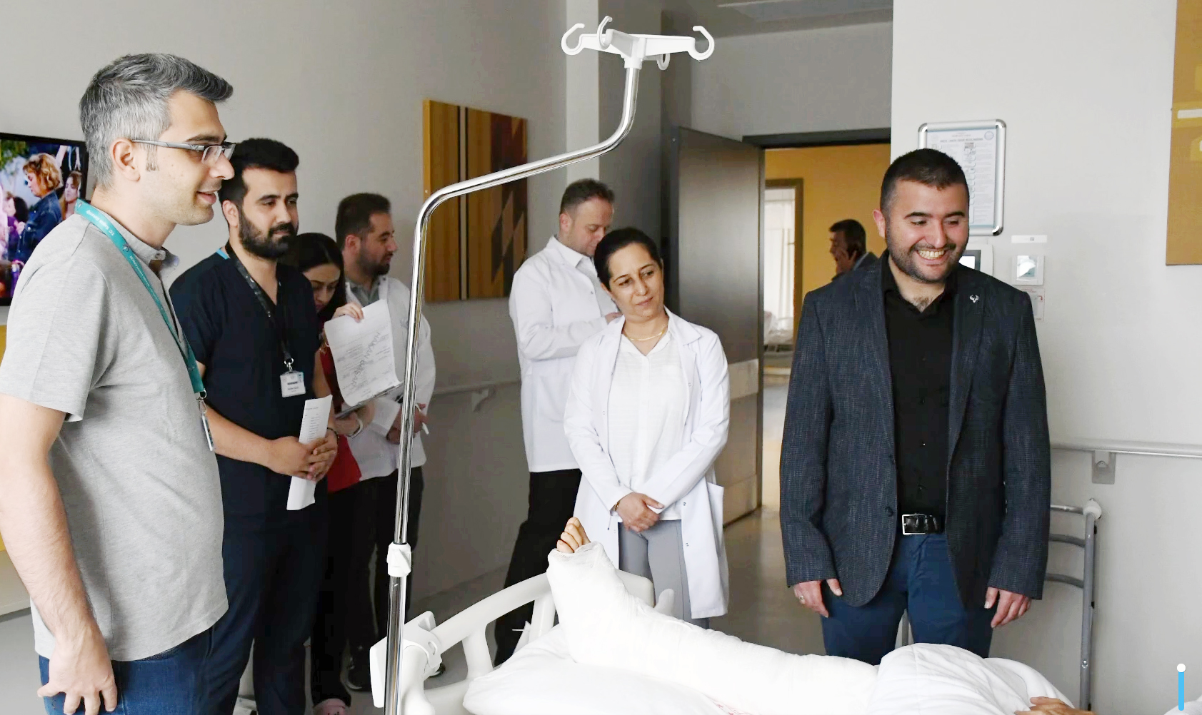 Yozgat Şehir Hastanesi Başhekimi Uz Dr Mustafa Kozan, beraberinde, Başhekim