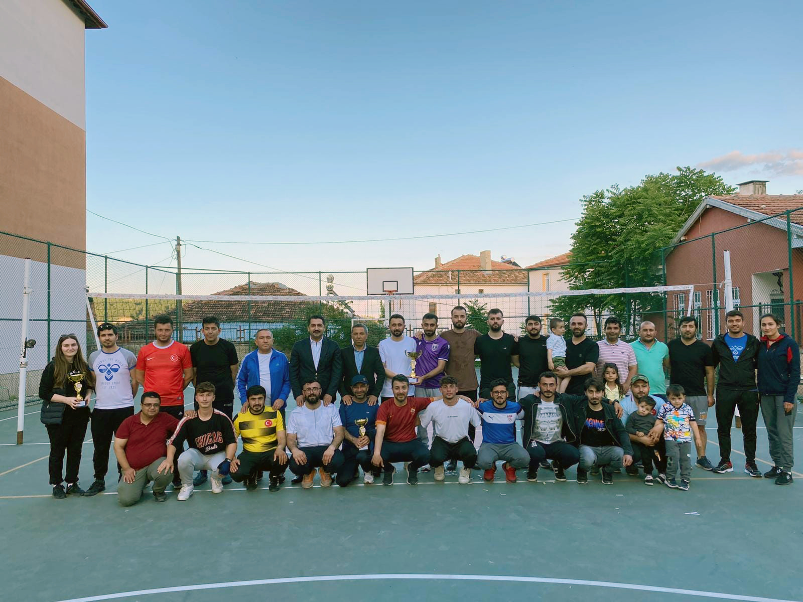 Kadışehri İlçe Milli Eğitim Müdürlüğü tarafından düzenlenen kurumlar arası voleybol