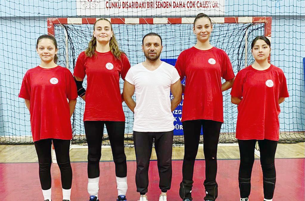 Hentbol Kadınlar Birinci Ligi takımlarından Yozgat Aile ve Sosyal Politikalar