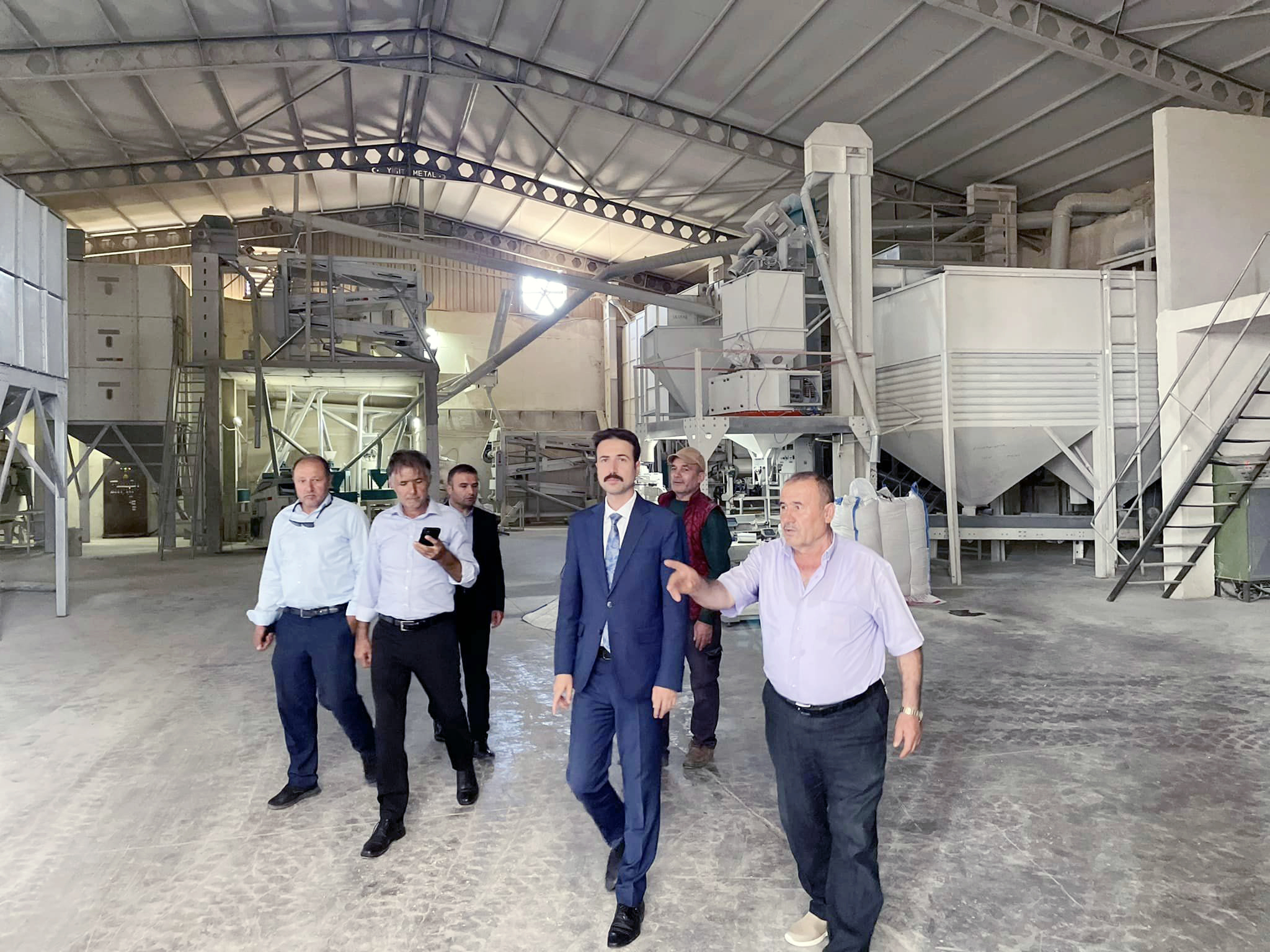 Saraykent Kaymakamı Ali Açıkgöz, Çiçekli köyünden İbrahim Konuk’un Sorgun ilçesindeki