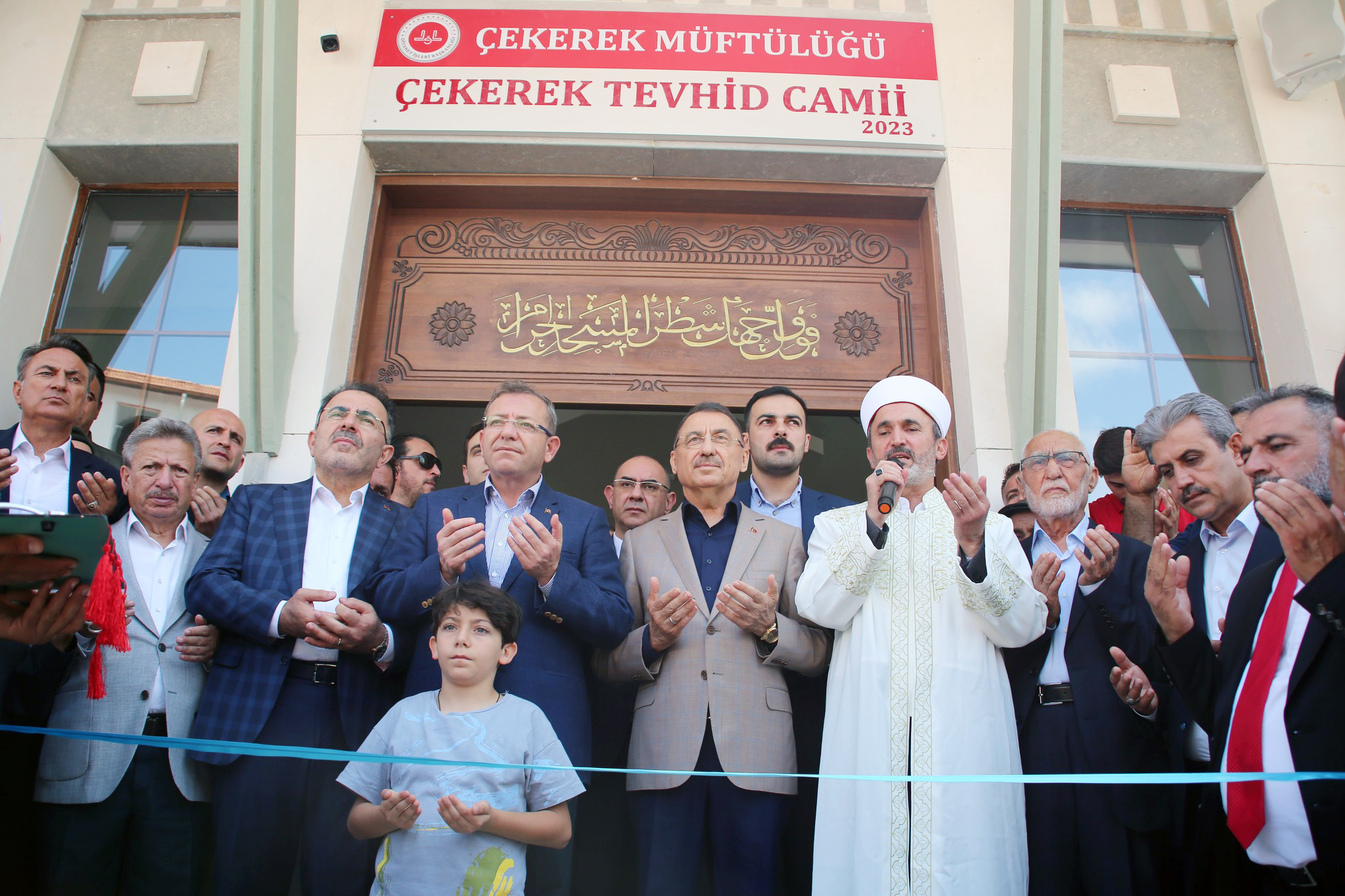 Çekerek ilçesinde 2 bin 500 kişilik Tevhid Camii Ak Parti