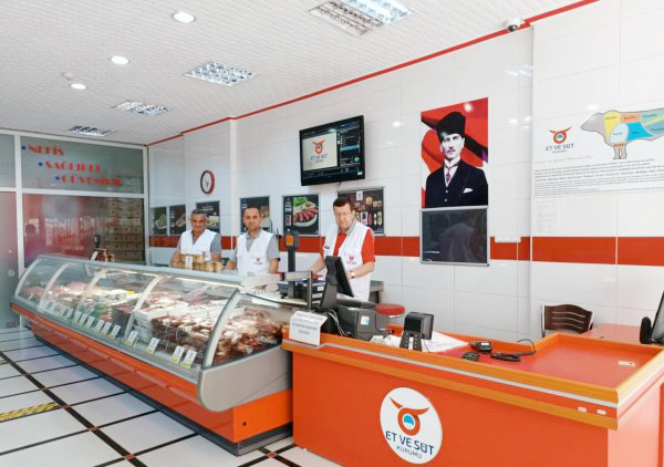 Tarım Bakanlığı tarafından yapılan açıklamada, yetiştiricilerin kurban pazarlarında satılmayan hayvanları