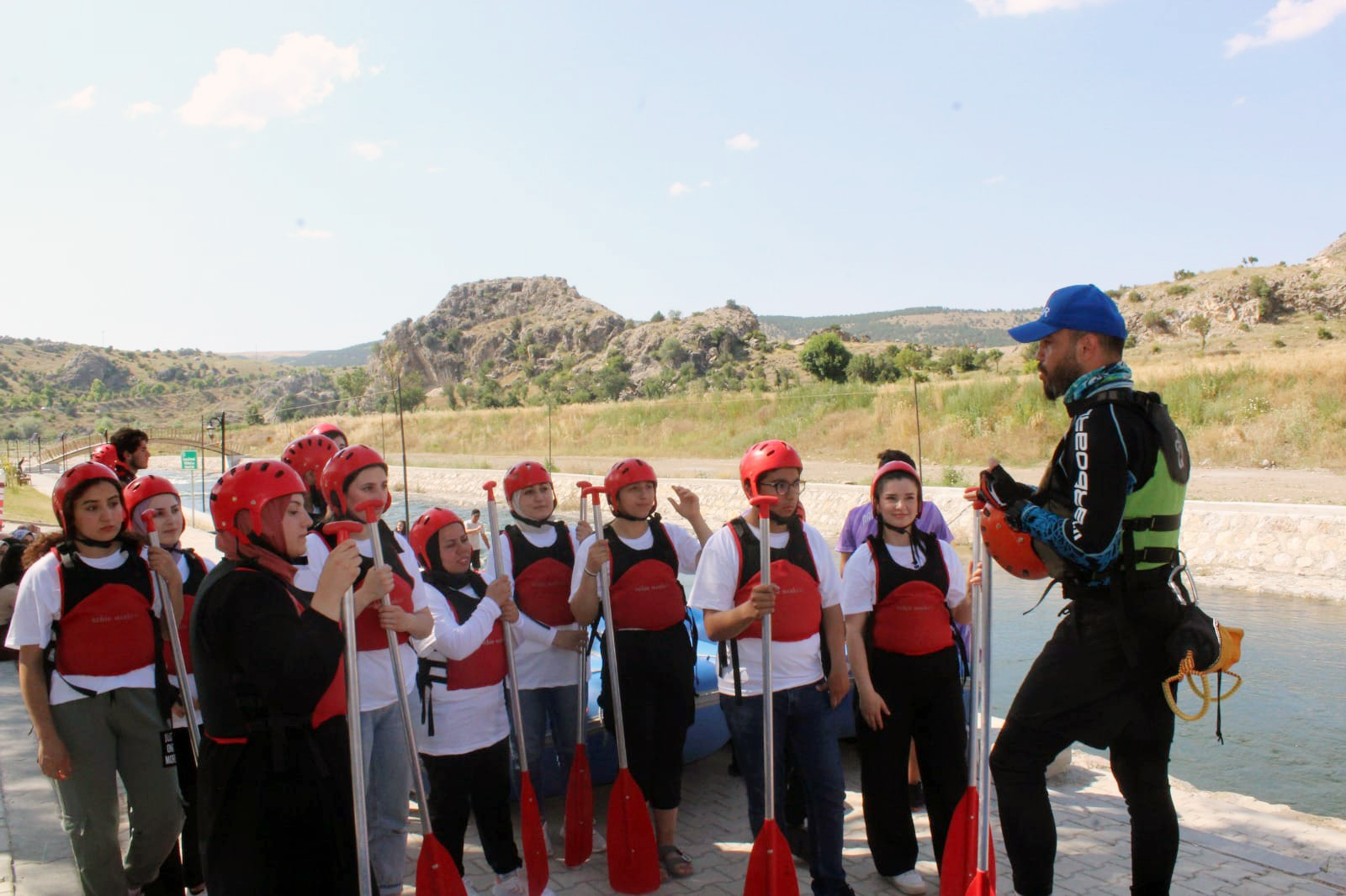 Sorgun Gençlik Derneği (SORGED) tarafından gerçekleştirilen Çekerek gezisinde ilçede bulunan