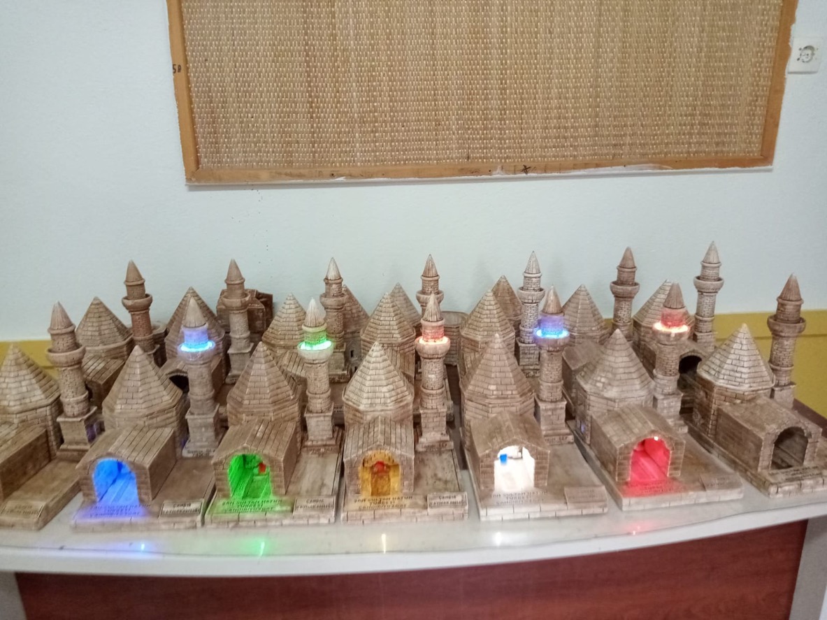 Çandır Kaymakamlığı öncülüğünde Çandır Halk Eğitim Merkezi tarafından açılan kurs