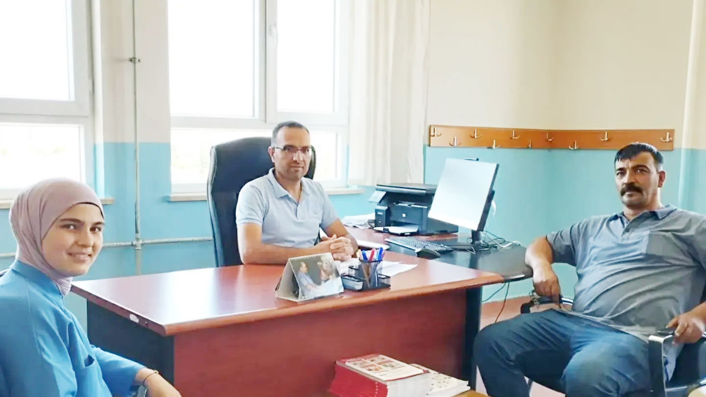 LGS sınav sonuçlarının açıklamasının ardından, Saraykent'te görev yapan rehber öğretmenler