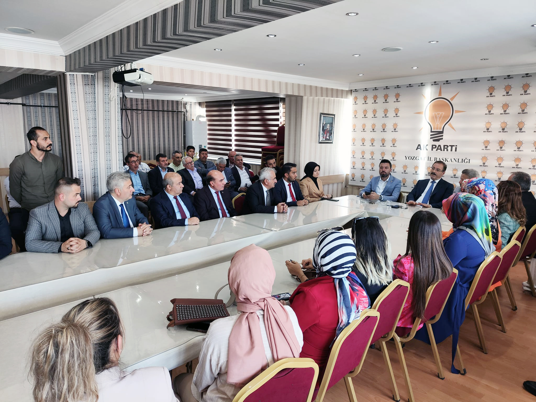 AK Parti Yozgat Milletvekili ve TESKOMB Genel Başkanı Abdulkadir Akgül,