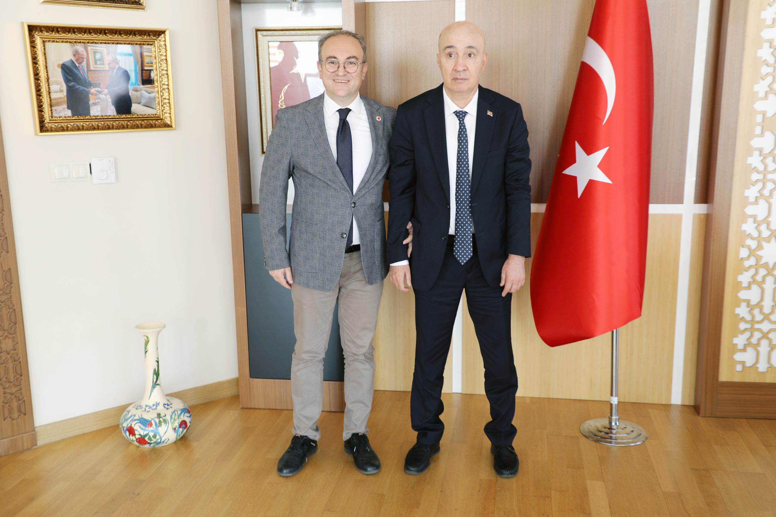 Cumhurbaşkanı Başdanışmanı Gazi Turgut Aslan, Yozgat Bozok Üniversitesi Rektörü Prof.