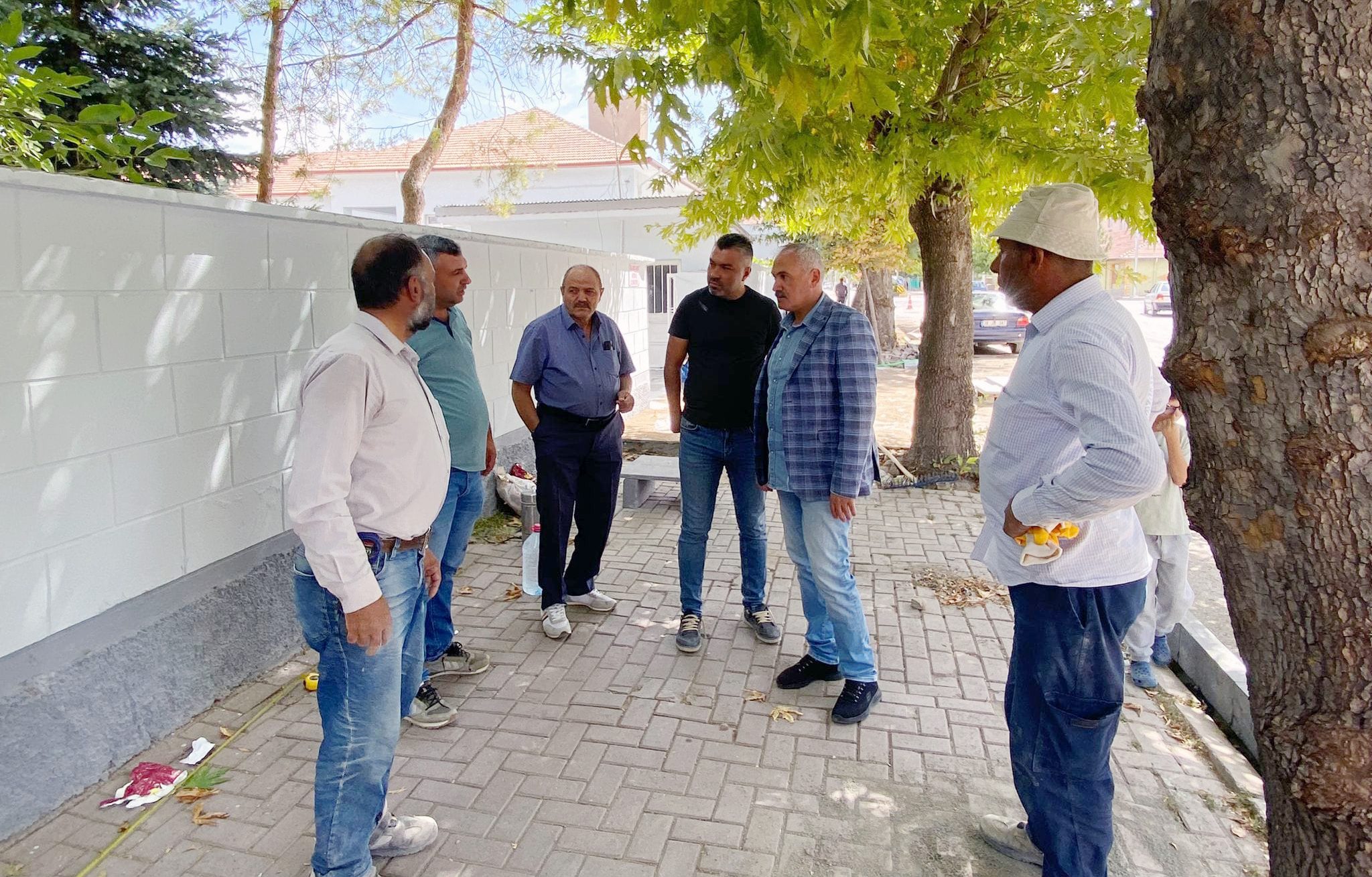 Boğazlıyan ilçesinde, şehir merkezinde bulunan yıpranmış kaldırım taşlarının yenilenmesi için