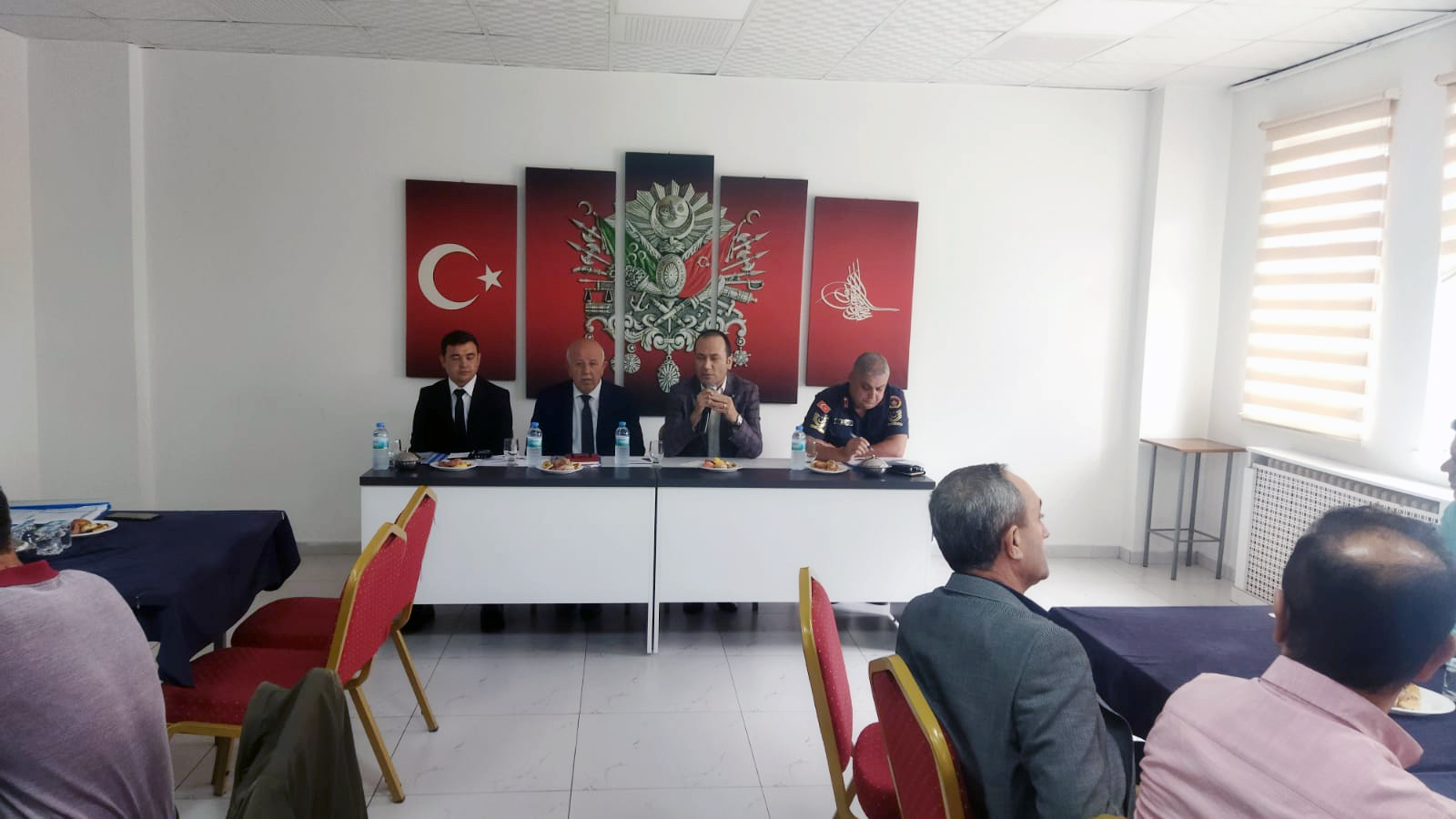 Akdağmadeni Kaymakamı Fatih Topuz Başkanlığında 2023-2024 eğitim öğretim yılı hazırlık