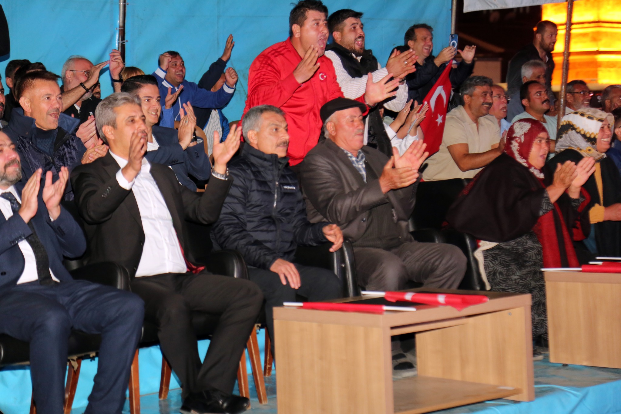 Sırbistan'da düzenlenen 2023 Dünya Güreş Şampiyonası'nda Grekoromen sitil finalinde İranlı