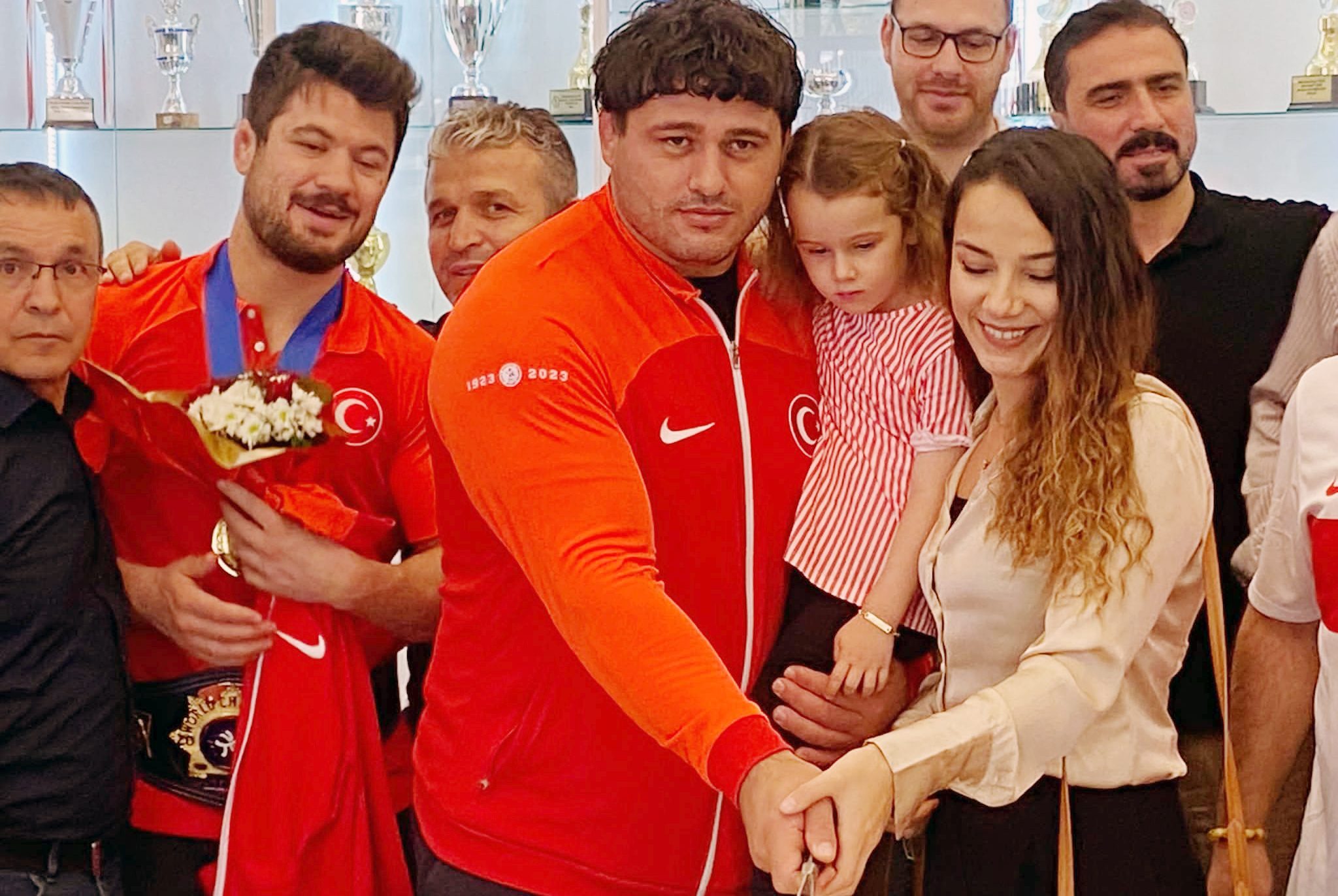 Sırbistan’da düzenlenen 2023 Dünya Güreş Şampiyonası’nda Grekoromen sitil finalinde İranlı