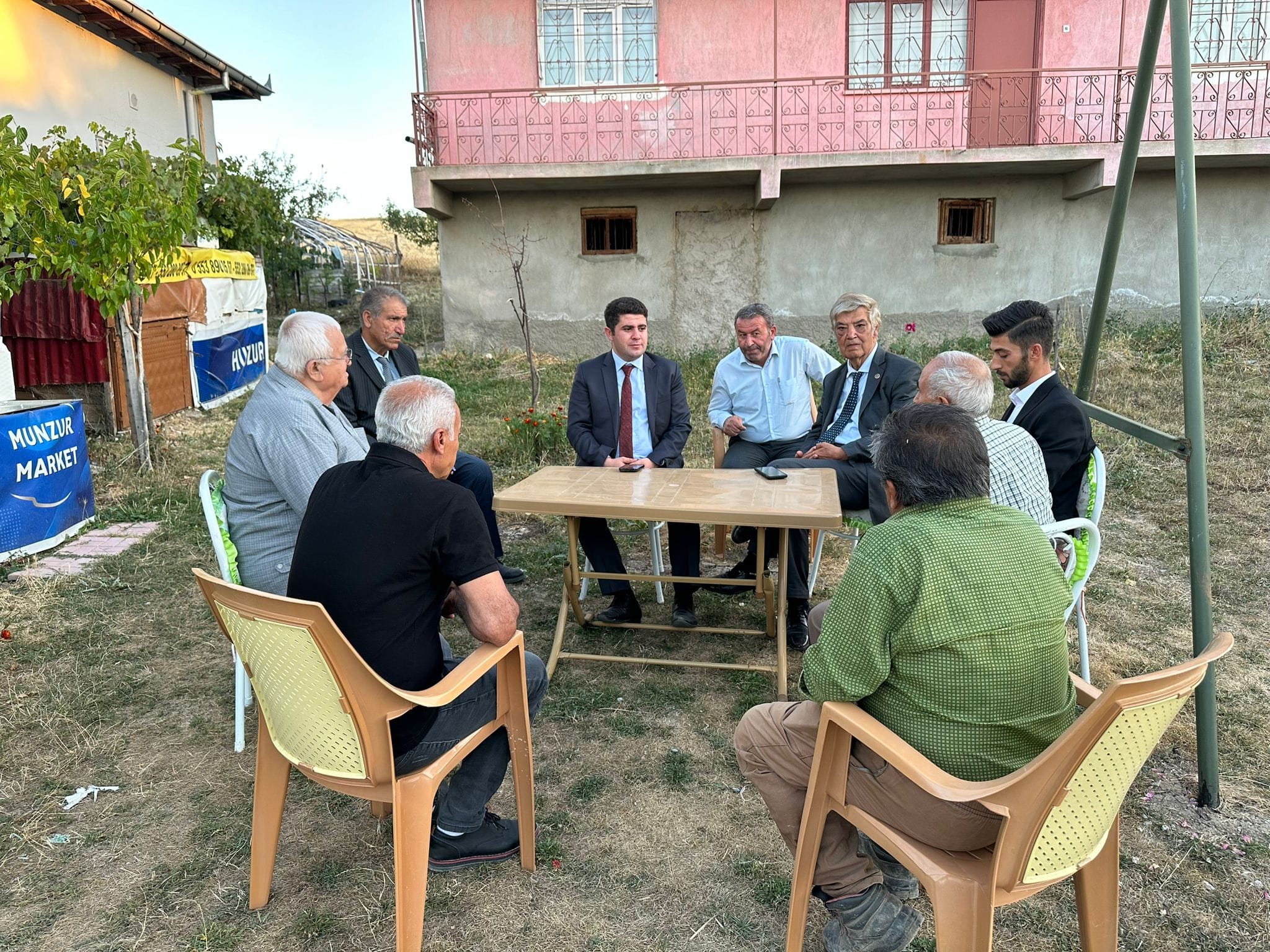 Sarıkaya Kaymakamı Ahmet Nuri Demir, Hasbek ve Ramadanlı köylerini ziyaret
