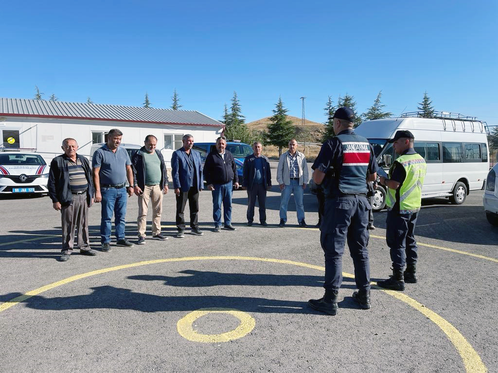 Yozgat İl Jandarma Komutanlığı Tranfik Ekipleri tarafında Jandarma bölgesinden geçen