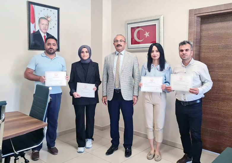 Kahramanmaraş merkezli meydana gelen deprem felaketlerinde, depremzedelere destek olan, onların