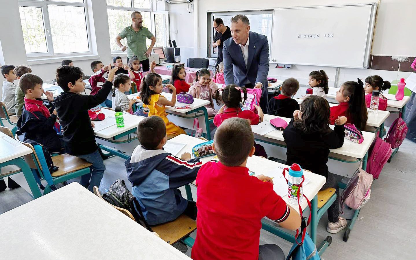 Sarıkaya Belediyesi, her yıl olduğu gibi bu yıl da okula