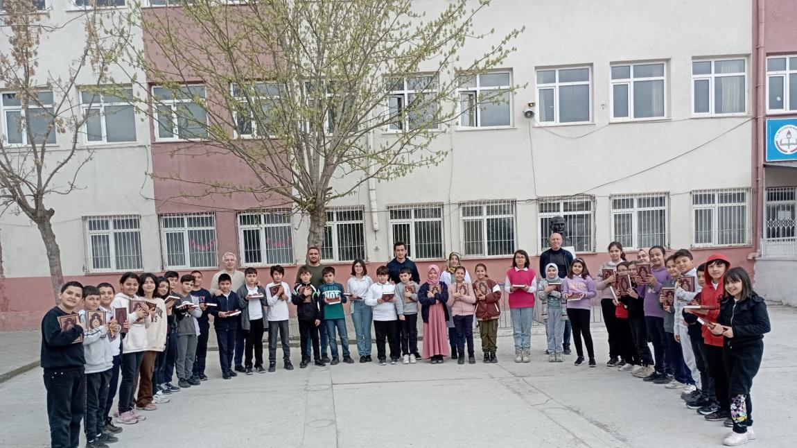 İmam Hatip okullarının son yıllarda eğitim alanındaki başarılarına bir yenisi