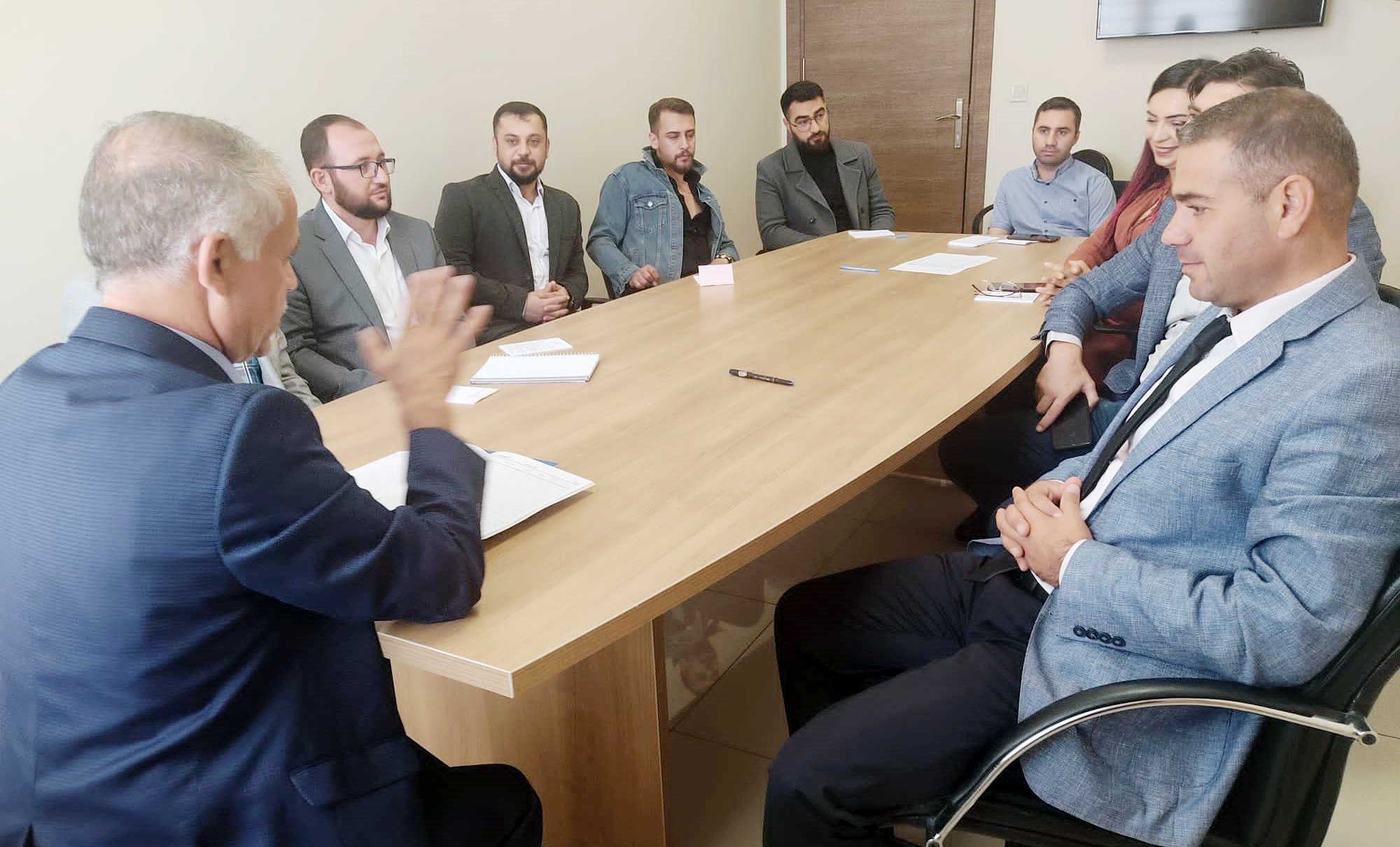 Yozgat il merkezinde kurulu ve faaliyet gösteren dernek yöneticilerine yönelik