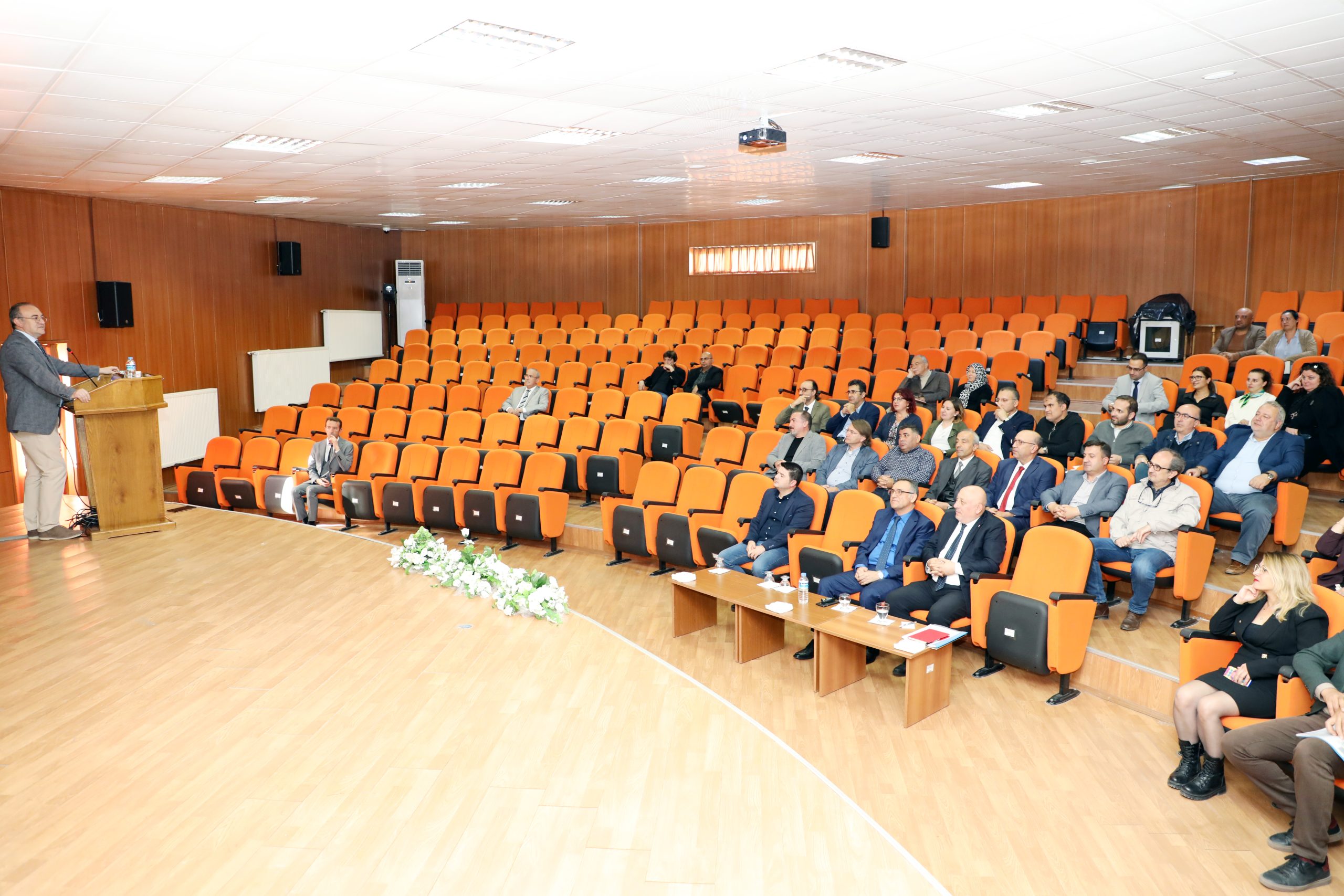 Yozgat Bozok Üniversitesi Rektörü Prof. Dr. Evren Yaşar, Fen-Edebiyat Fakültesi,