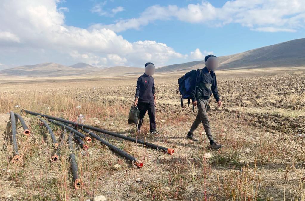 Yozgat İl Jandarma Komutanlığı ekipleri, düzensiz göçle mücadele kapsamında; Yozgat-Boğazlıyan,