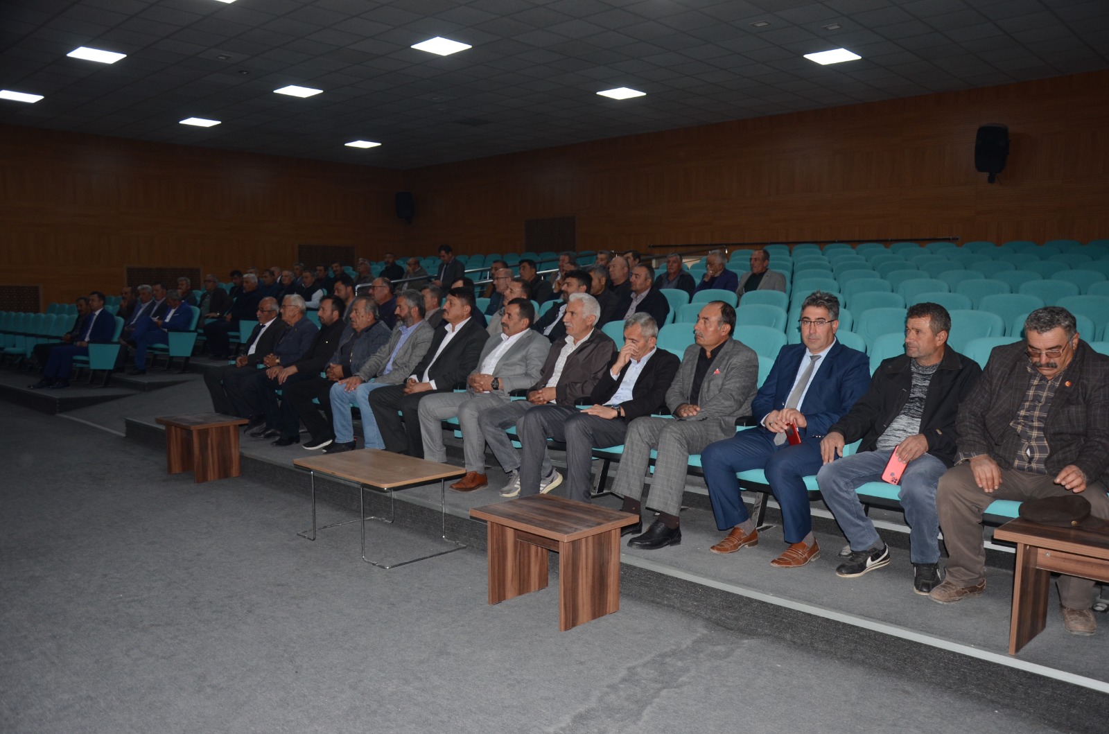 Sarıkaya Kaymakamı Ahmet Nuri Demir başkanlığında Sarı Zeybek İş ve