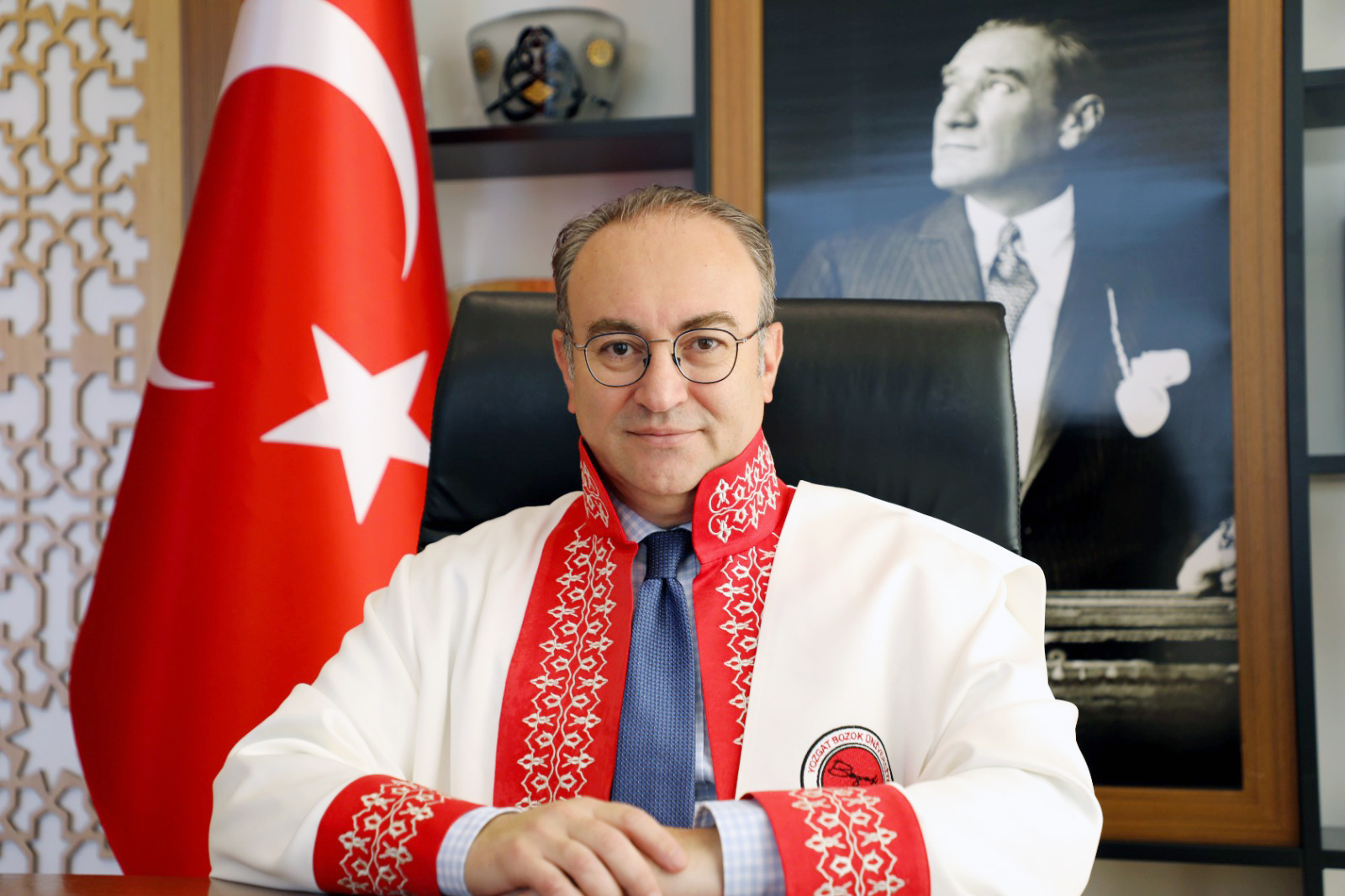 Yozgat Bozok Üniversitesi Rektörü Prof. Dr. Evren Yaşar, yeni akademik