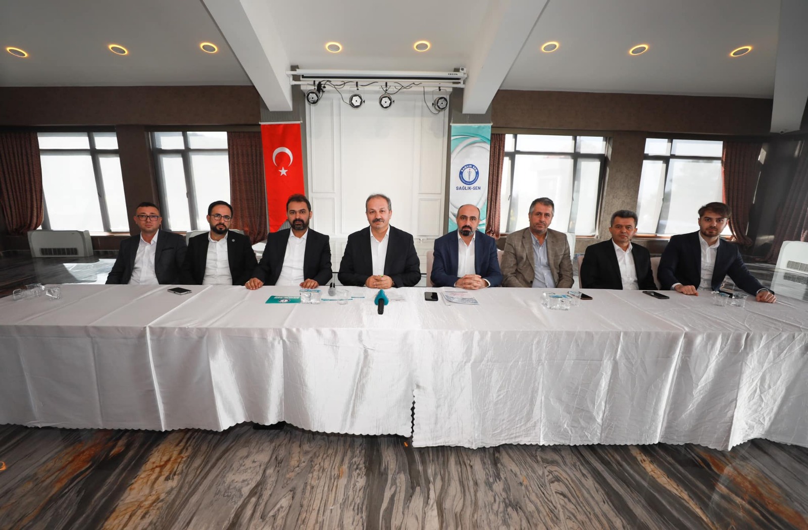 Sağlık Sen Genel Başkanı Mahmut Faruk Doğan, sağlık sektöründe uzun