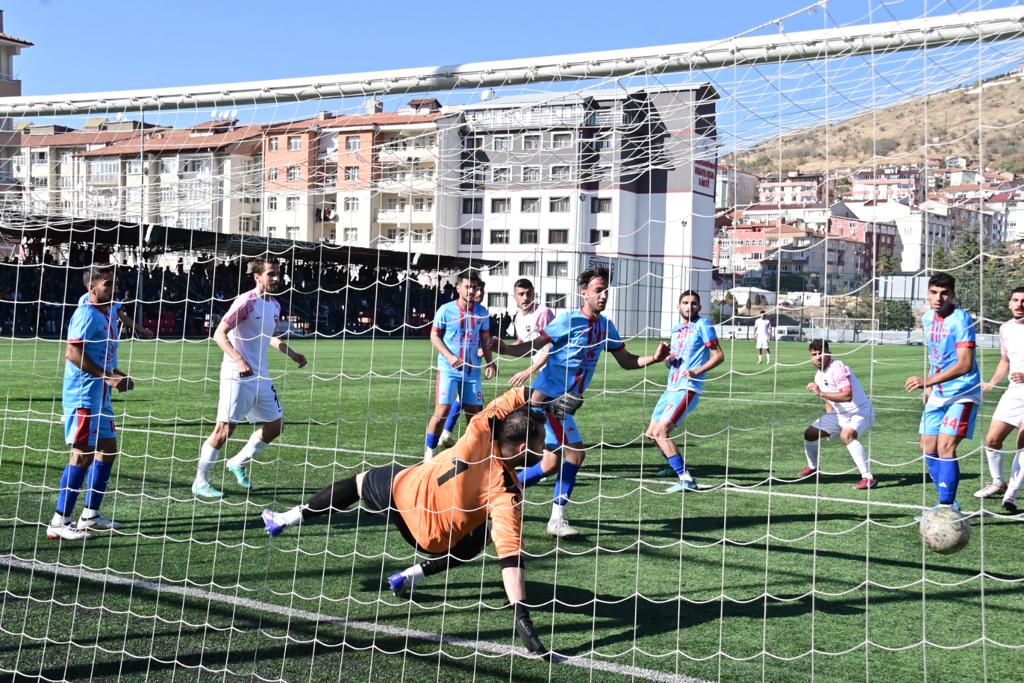 Bölgesel Amatör Ligi 11’inci Grupta mücadele eden Yozgat Belediyesi Bozokspor