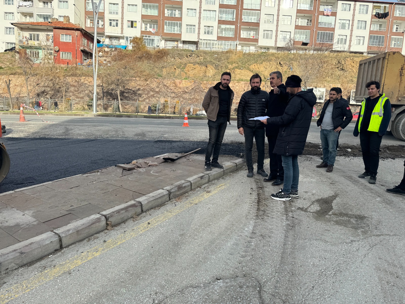 Yozgat Belediye Başkanı Celal Köse, Kayseri Caddesi’nde yol genişletme, asfalt