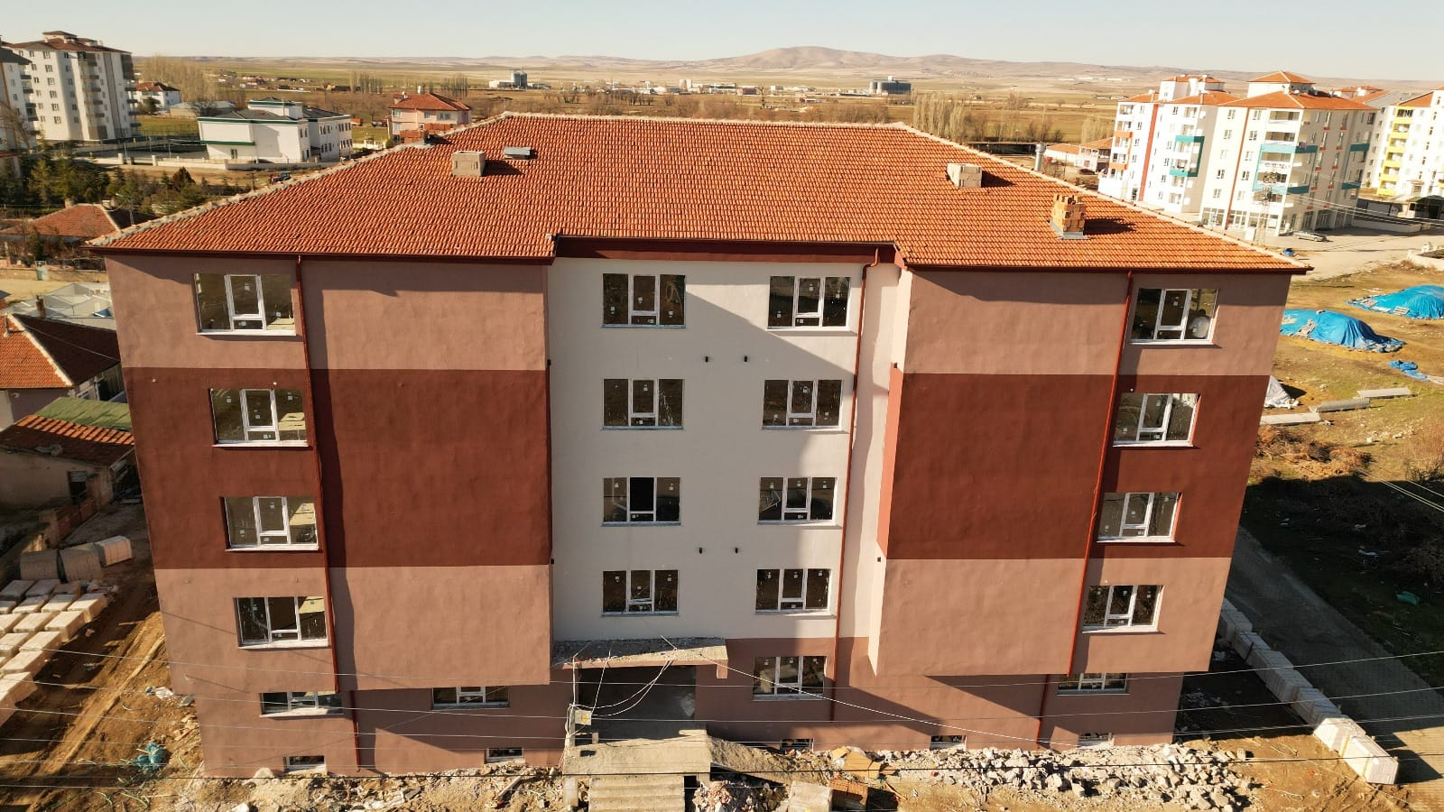 Boğazlıyan Belediye Başkanı Gökhan Coşar, Boğazlıyan Belediyesi Konukevi’nin inşa çalışmalarının